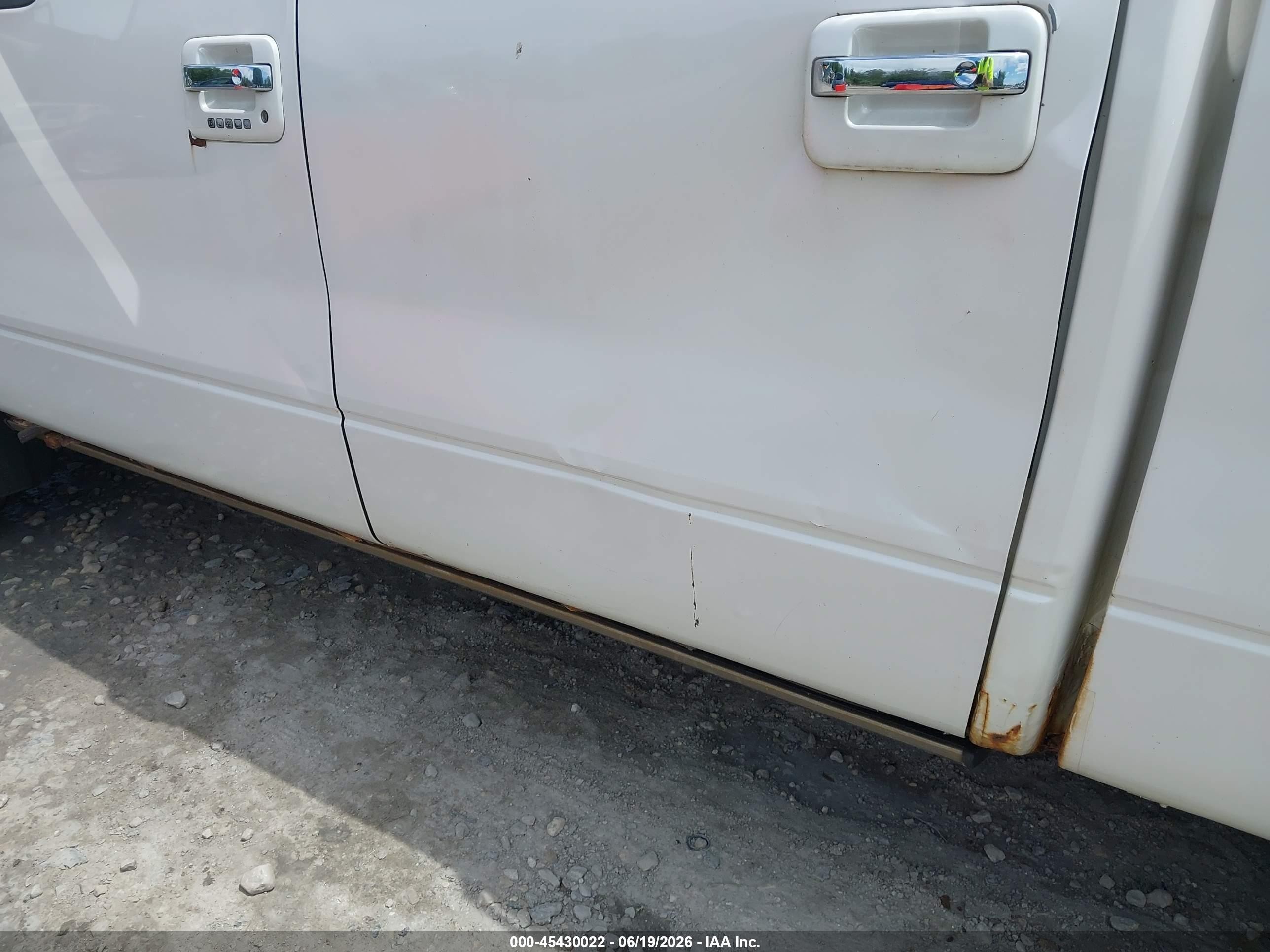 2011 Ford F-150 Harley-davidson/lariat/lariat Limited/platinum White vin: 1FTFW1E6XBFA01359