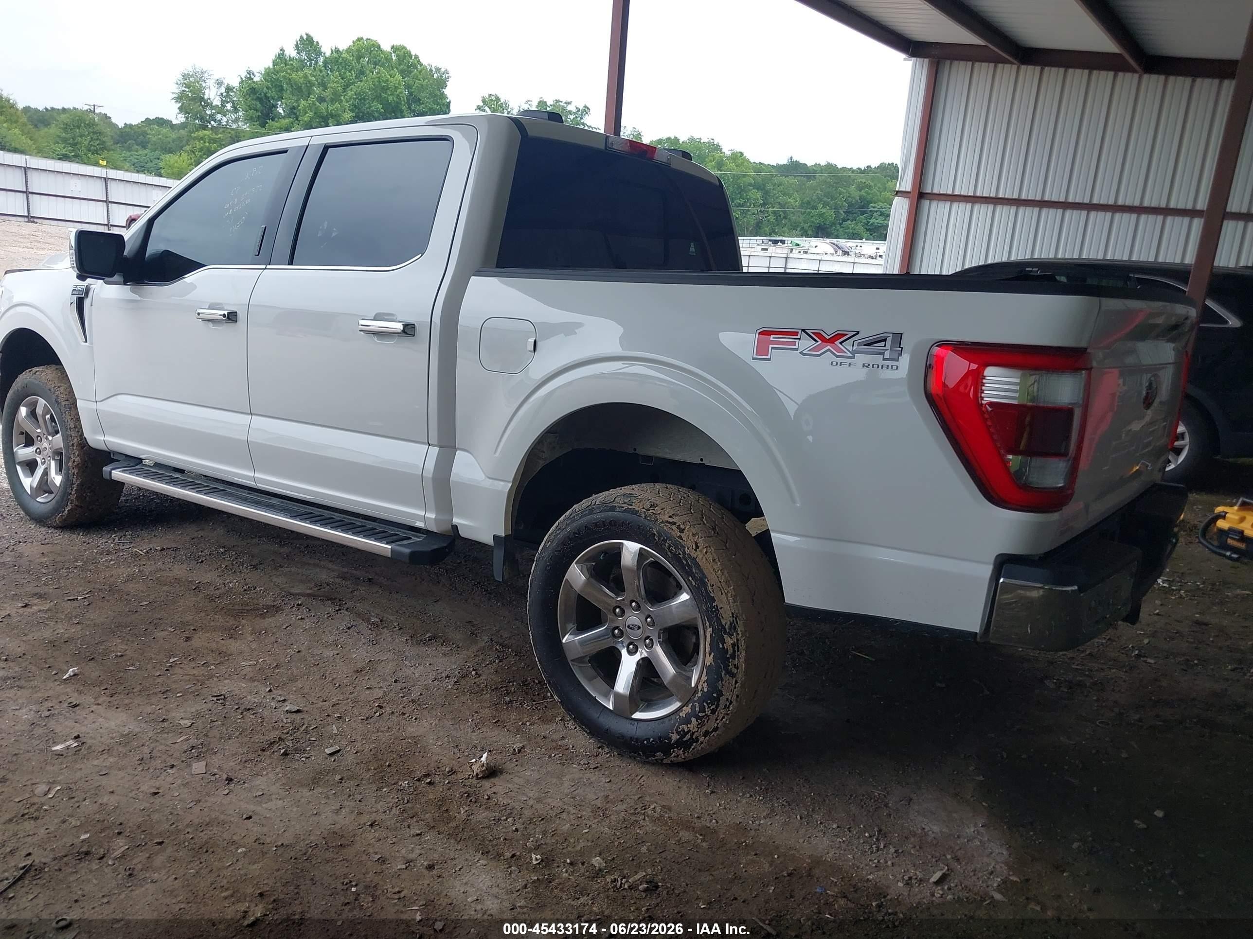 2022 Ford F-150 Lariat White vin: 1FTFW1E81NFC41633