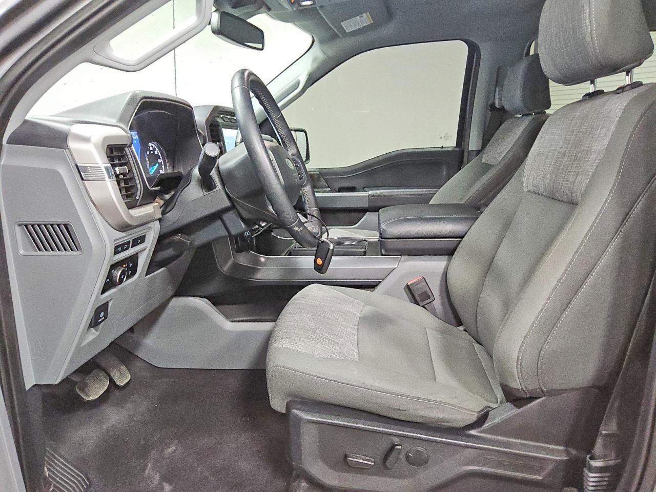 2023 Ford F150 Supercrew Серый vin: 1FTFW1E81PFC50285