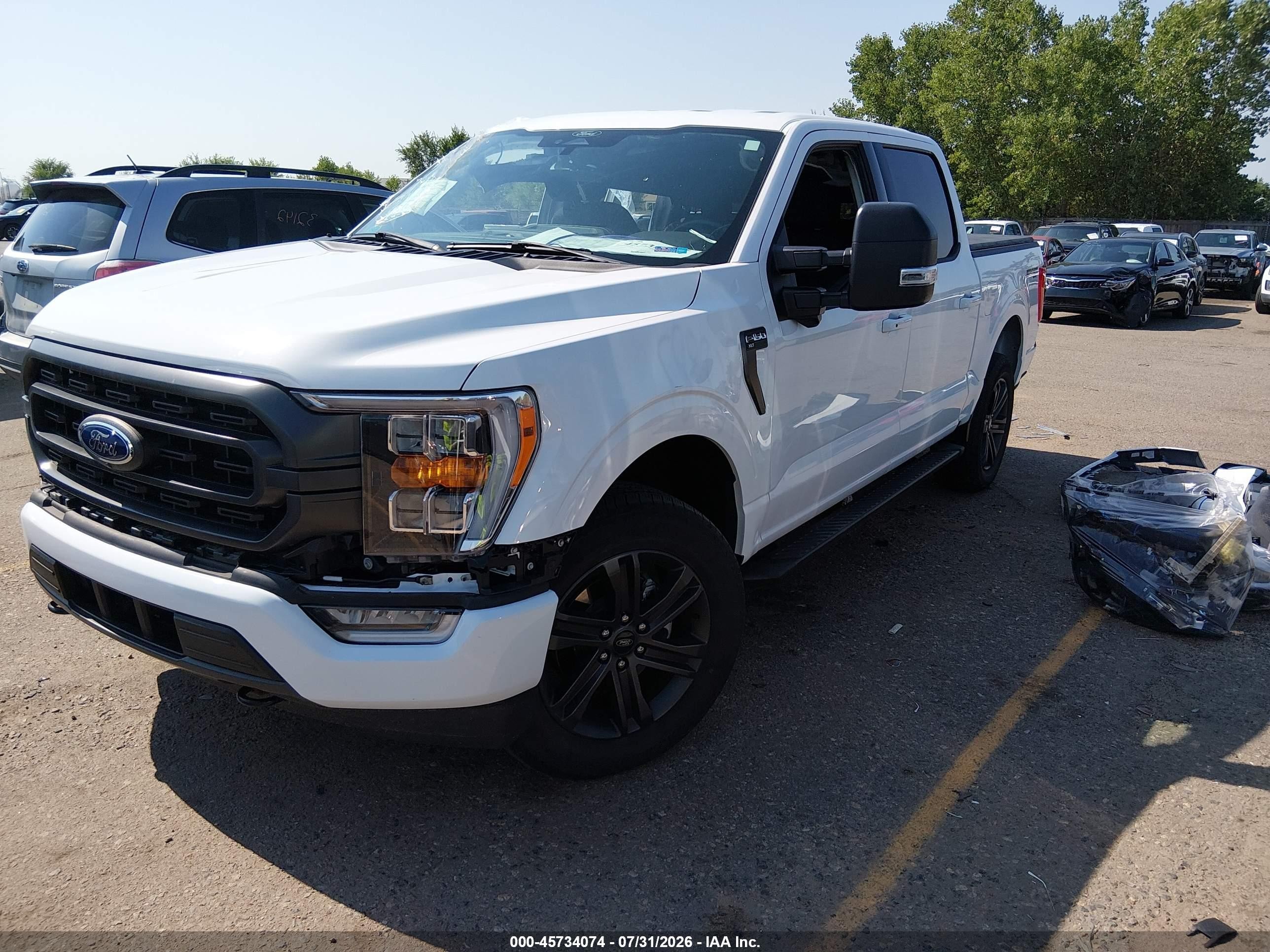 2022 Ford F-150 Xlt White vin: 1FTFW1E82NFC44105