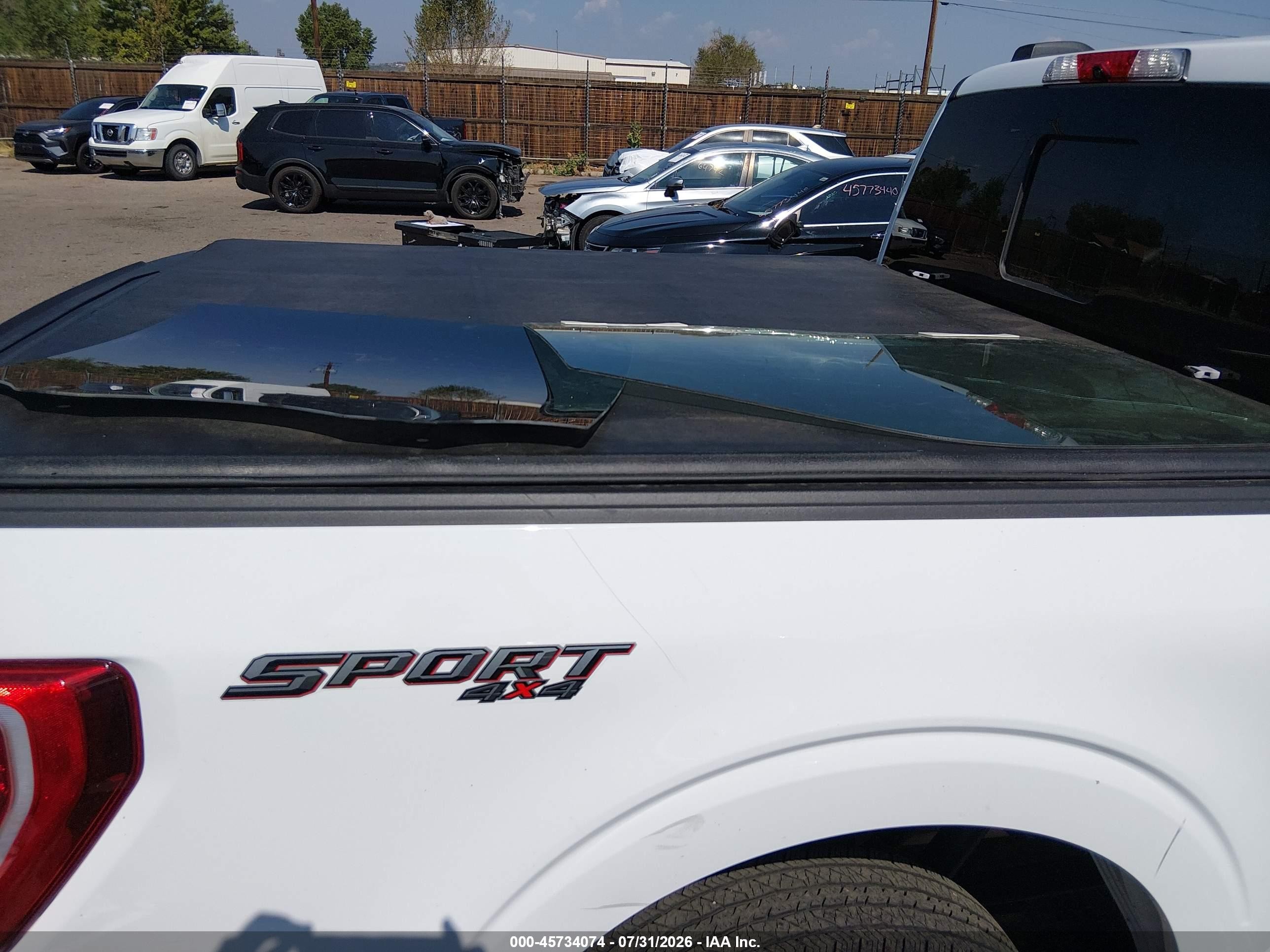 2022 Ford F-150 Xlt White vin: 1FTFW1E82NFC44105