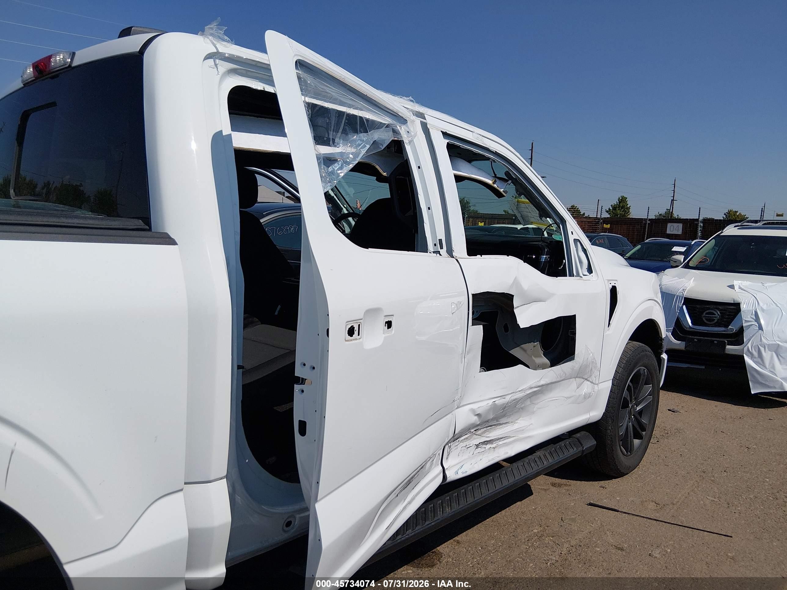 2022 Ford F-150 Xlt White vin: 1FTFW1E82NFC44105
