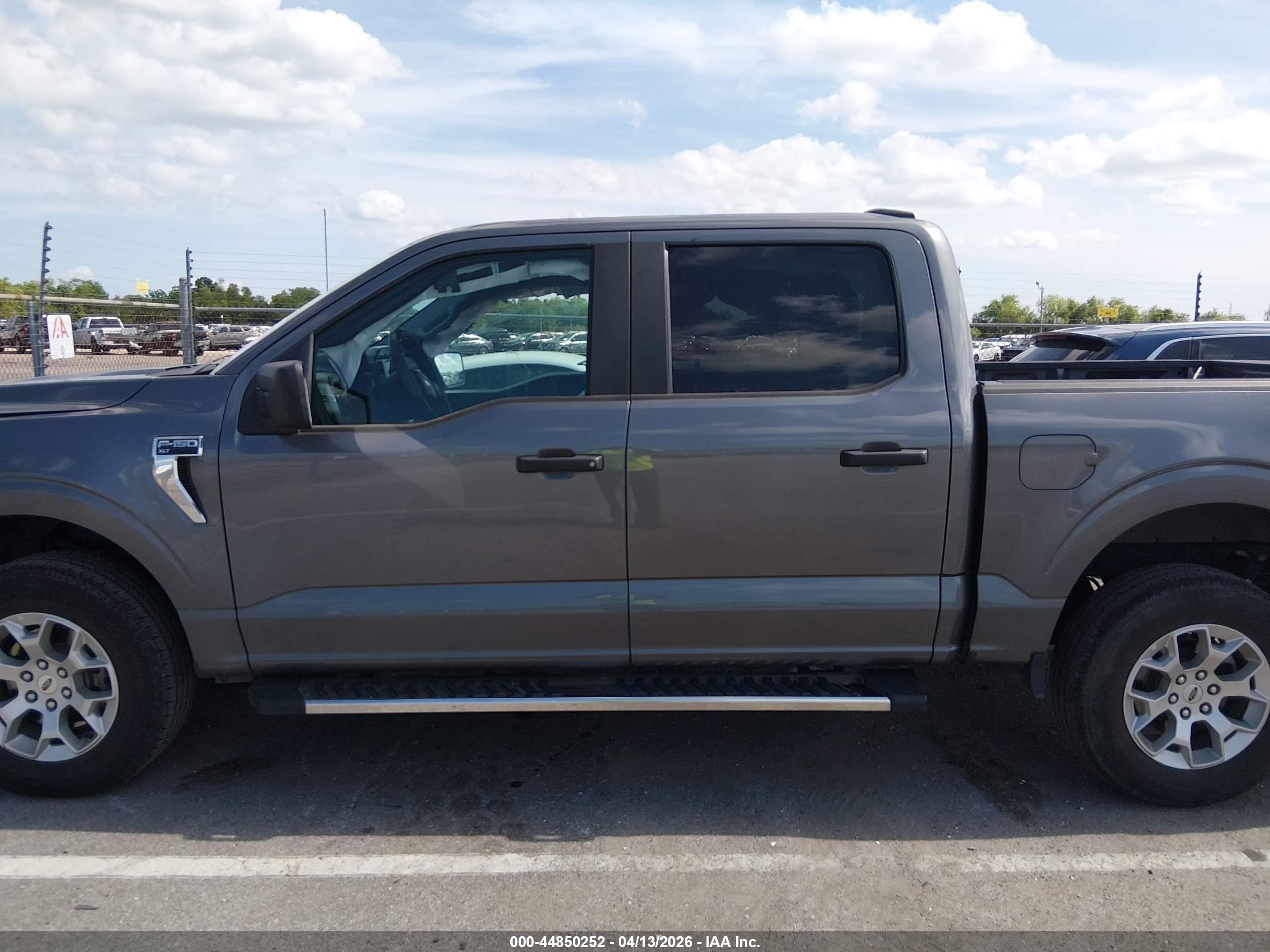 2023 Ford F-150 Xlt Серый vin: 1FTFW1E85PFA92419