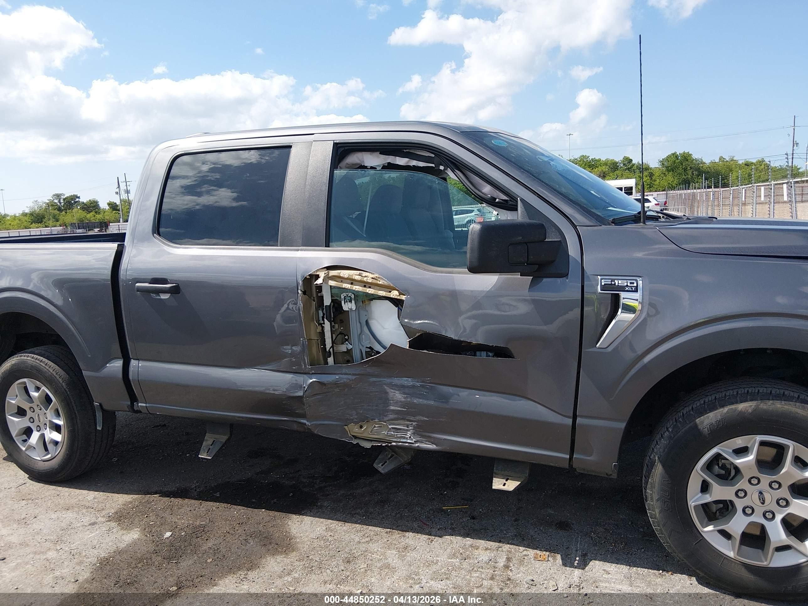 2023 Ford F-150 Xlt Серый vin: 1FTFW1E85PFA92419