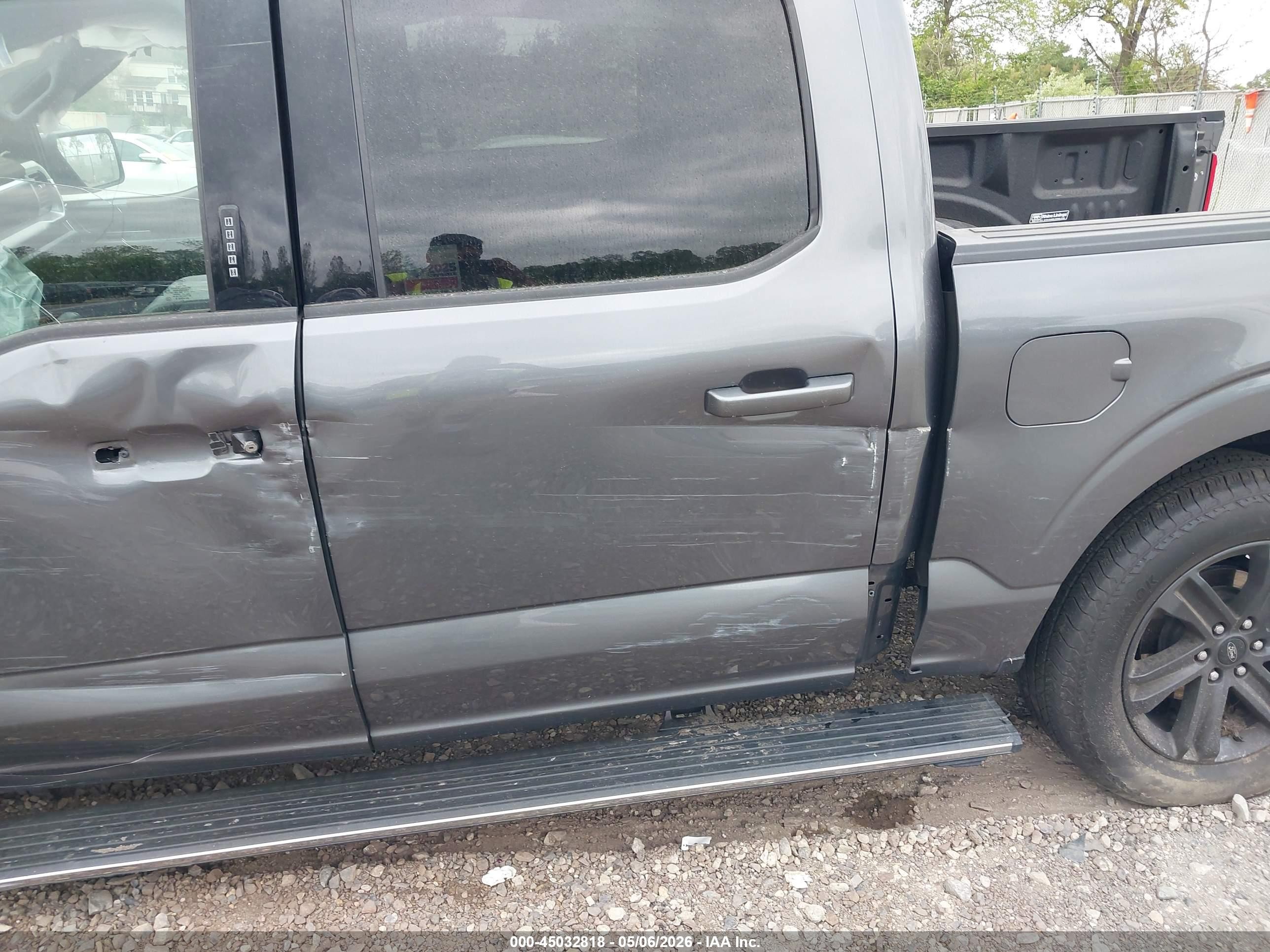 2023 Ford F-150 Lariat Серый vin: 1FTFW1E88PFC23519