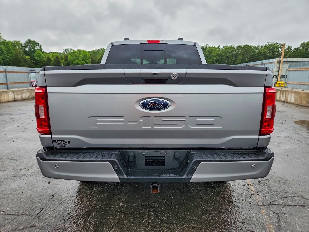 2023 Ford F150 Supercrew Серебряный vin: 1FTFW1ED0PFB27736