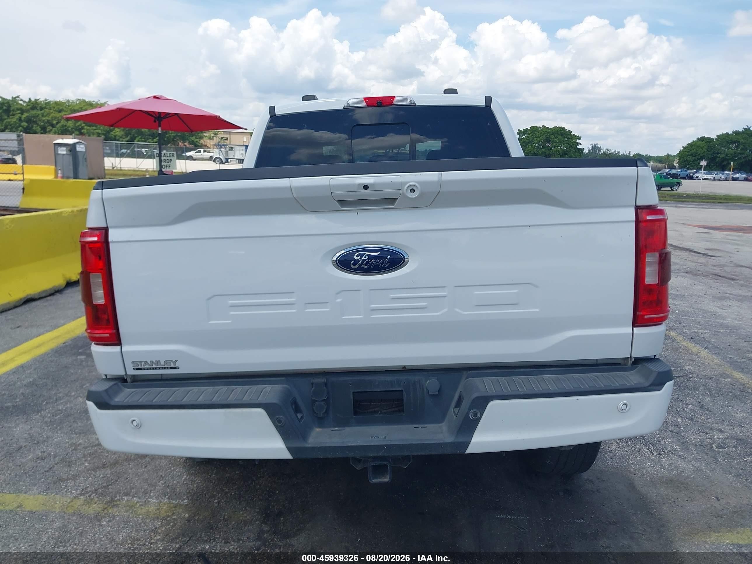 2021 Ford F-150 Xlt White vin: 1FTFW1ED3MFB08058