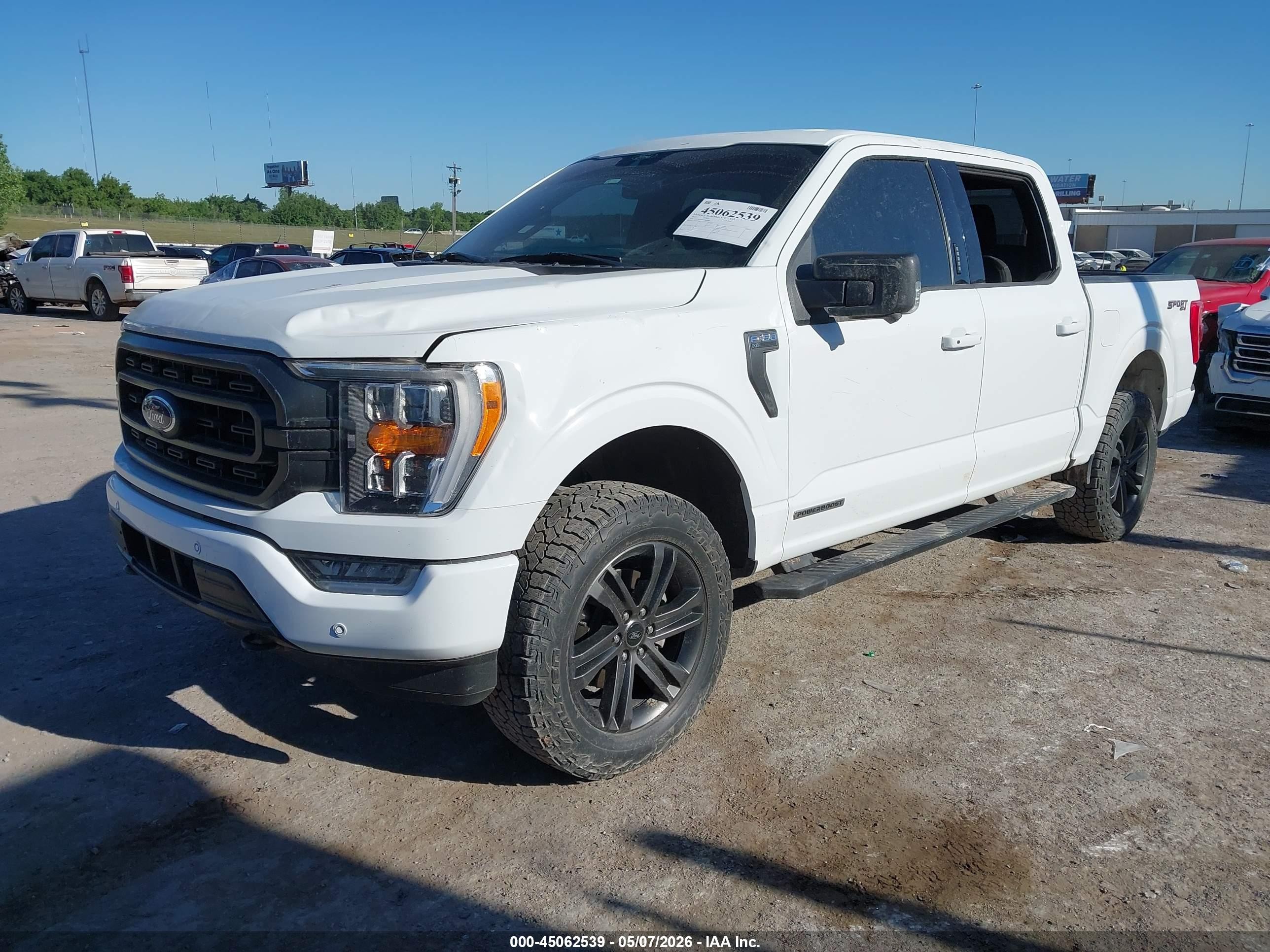2022 Ford F-150 Xlt Белый vin: 1FTFW1ED9NFA69901