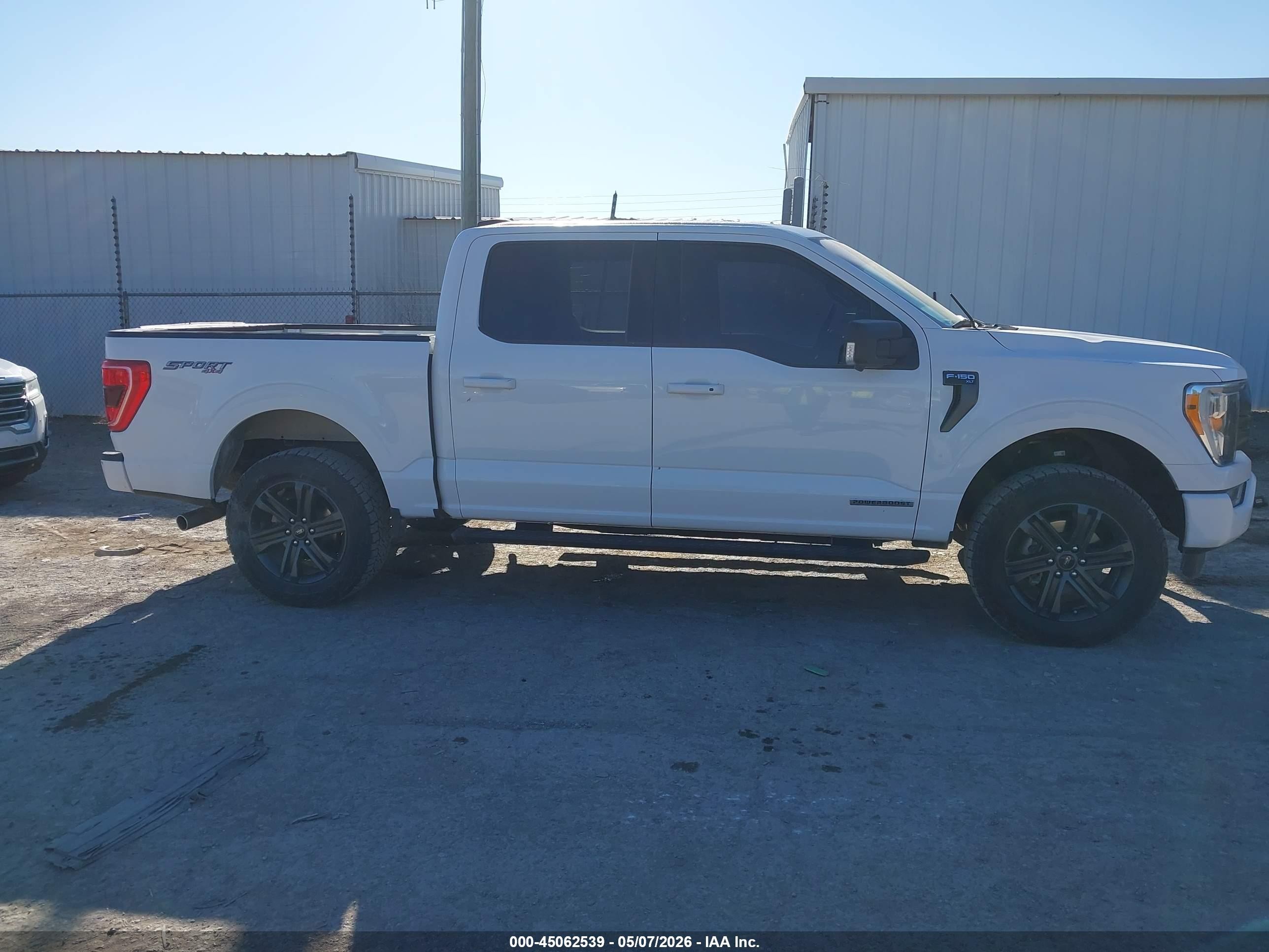 2022 Ford F-150 Xlt Белый vin: 1FTFW1ED9NFA69901