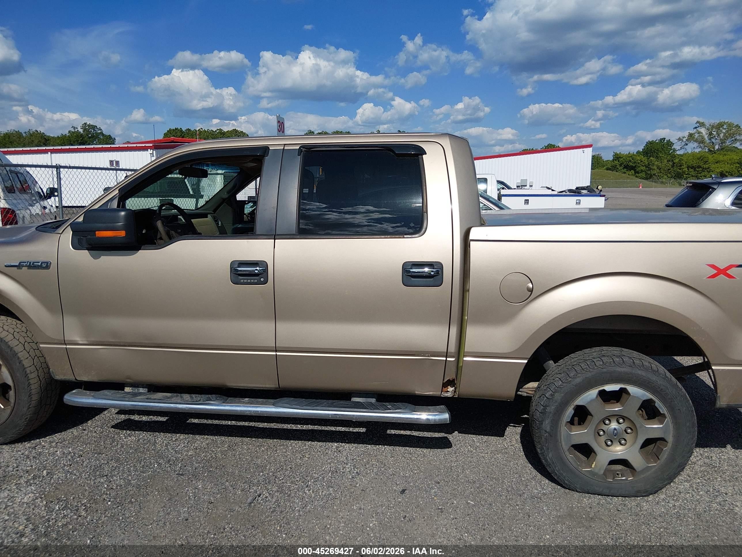 2011 Ford F-150 Xlt Золотой vin: 1FTFW1EF0BFA01077