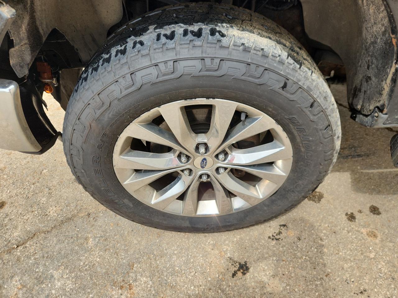2011 Ford F150 Supercrew Black vin: 1FTFW1EF0BFA89161 Damage: Left Front Wheel, Curb Rash, 5 To 6 Inches