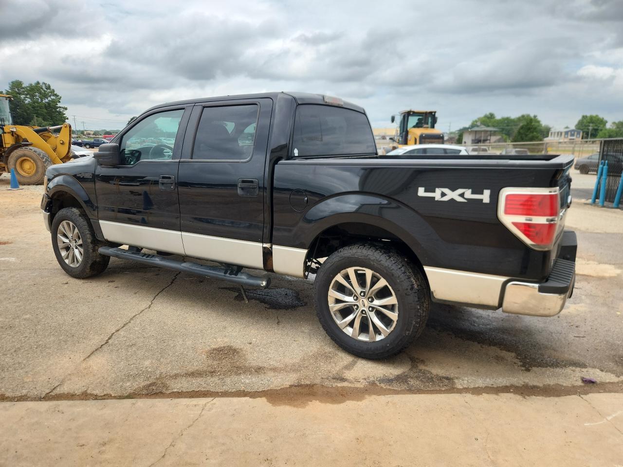 2011 Ford F150 Supercrew Black vin: 1FTFW1EF0BFA89161 Damage: Cab - Left, Rust, > 12 Inches