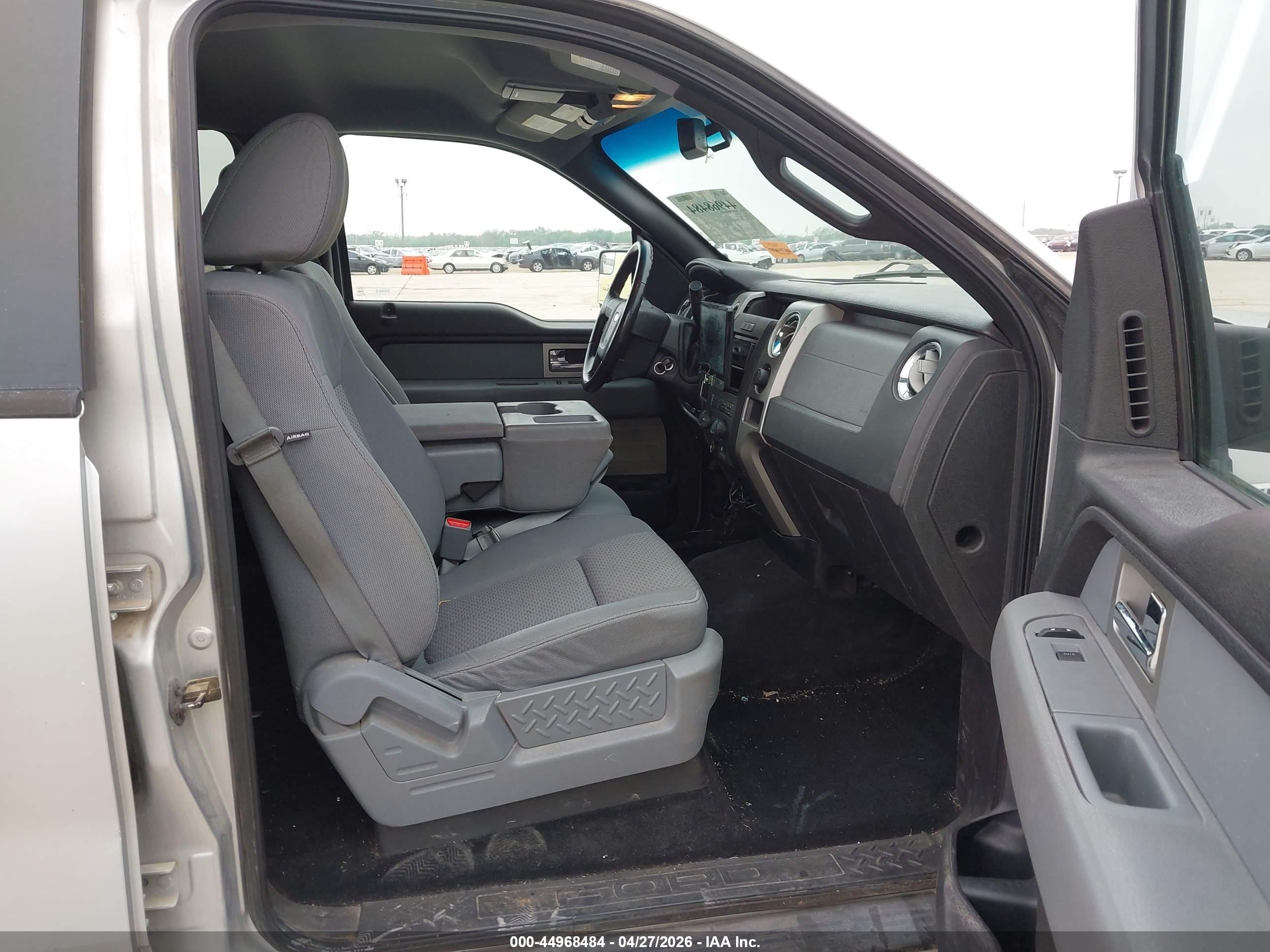 2011 Ford F-150 Xlt Silver vin: 1FTFW1EF0BFC93829