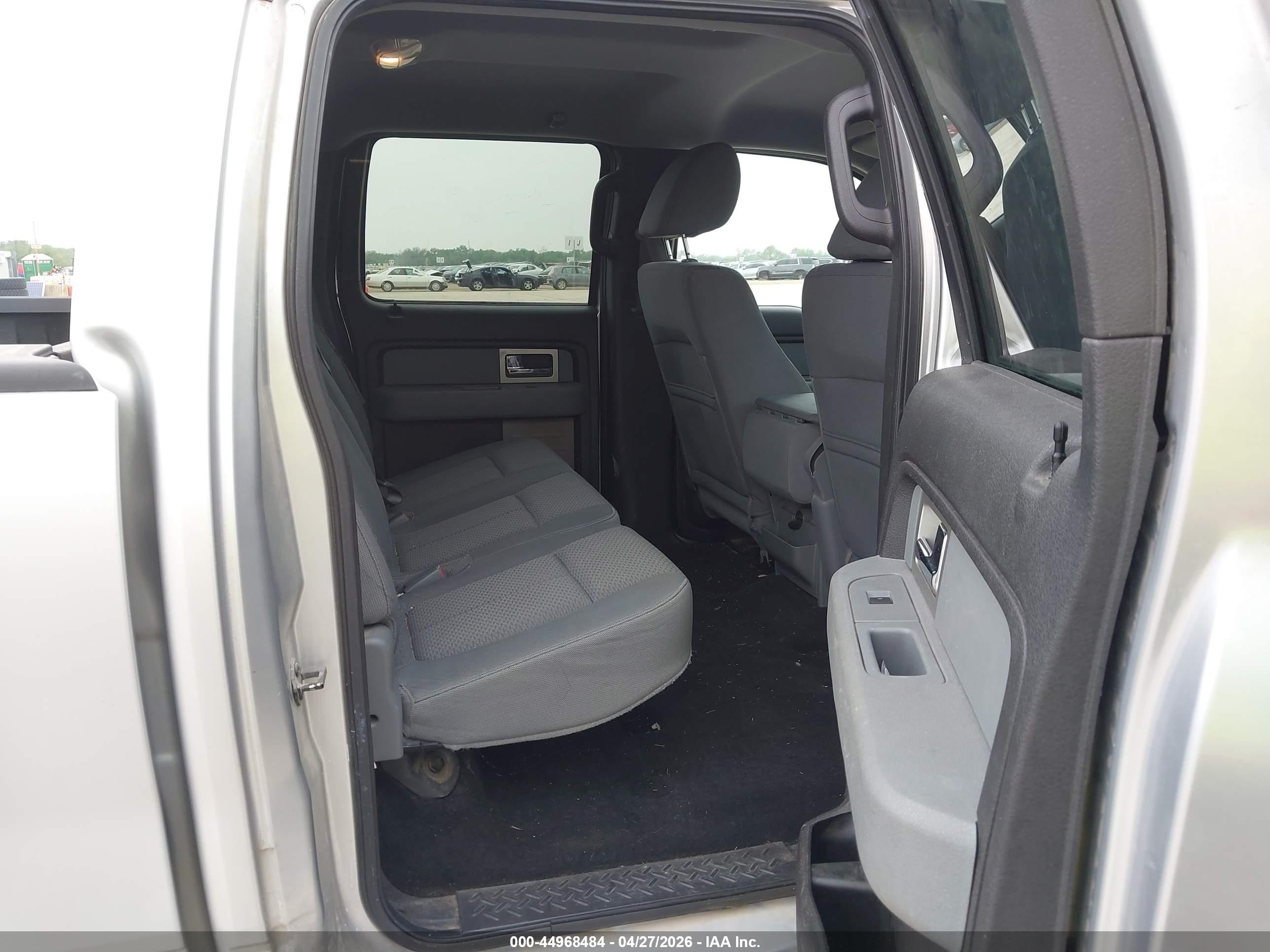 2011 Ford F-150 Xlt Silver vin: 1FTFW1EF0BFC93829