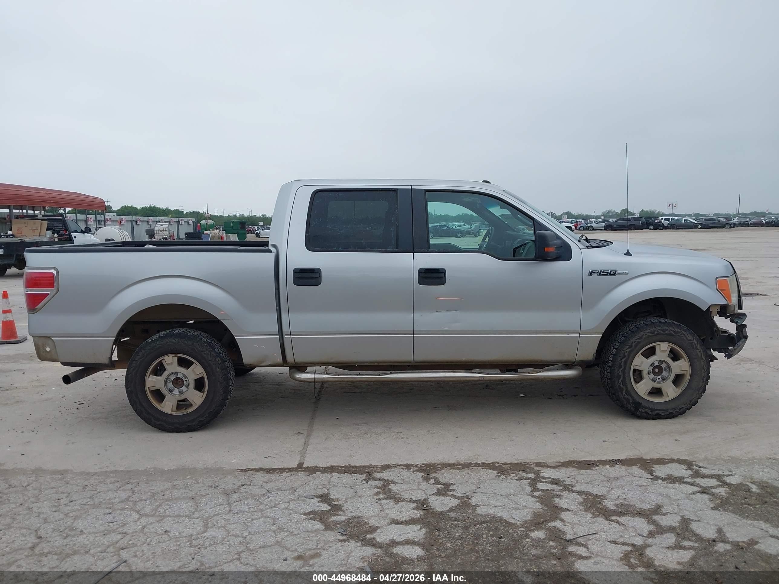 2011 Ford F-150 Xlt Silver vin: 1FTFW1EF0BFC93829