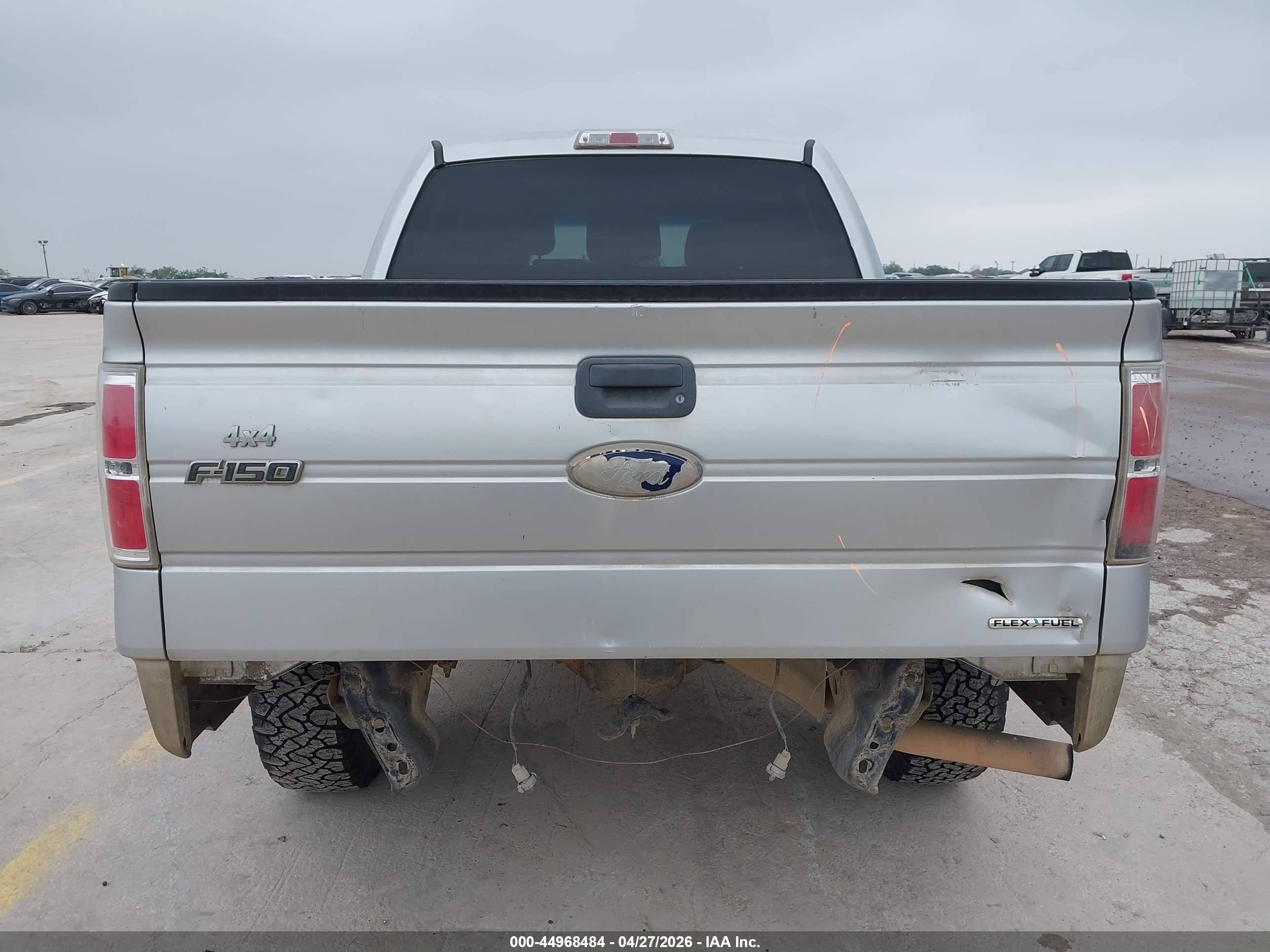 2011 Ford F-150 Xlt Silver vin: 1FTFW1EF0BFC93829