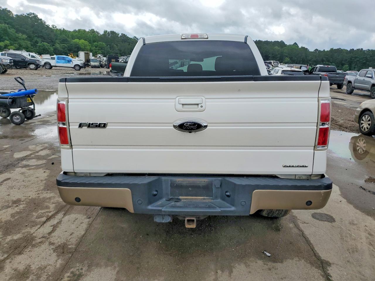 2013 Ford F150 Supercrew White vin: 1FTFW1EF0DFC46660