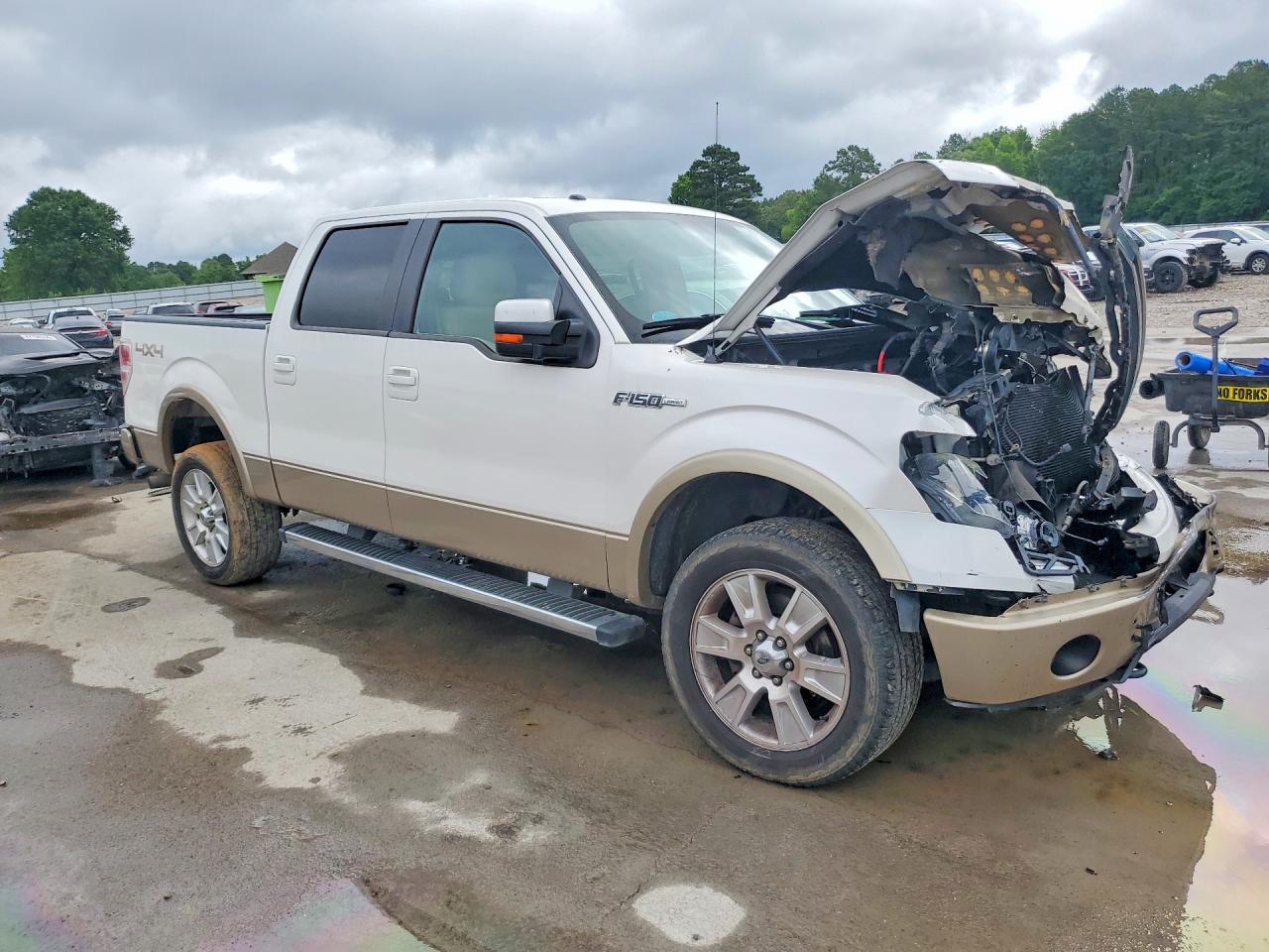 2013 Ford F150 Supercrew White vin: 1FTFW1EF0DFC46660
