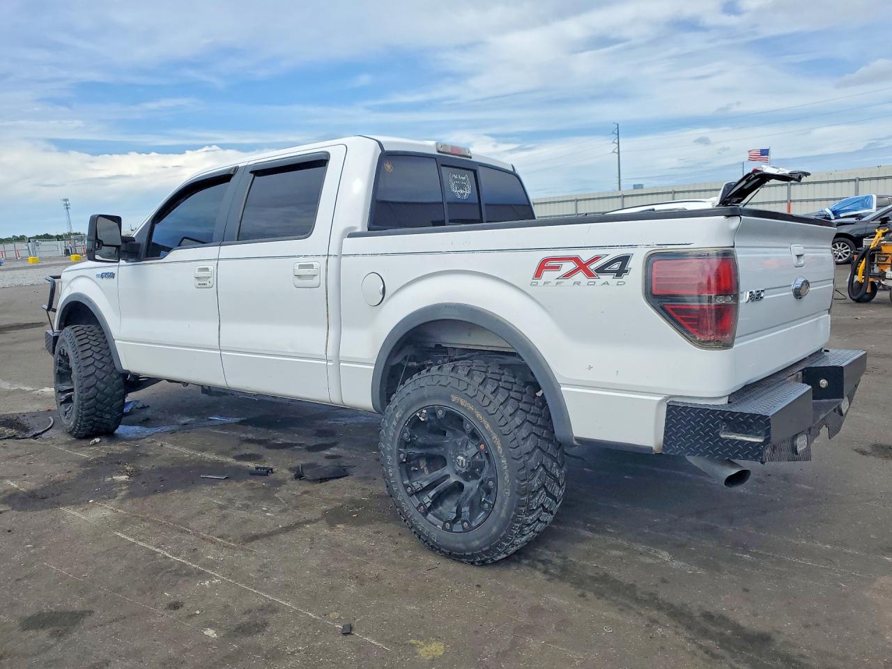2014 Ford F150 Supercrew White vin: 1FTFW1EF0EKE87787