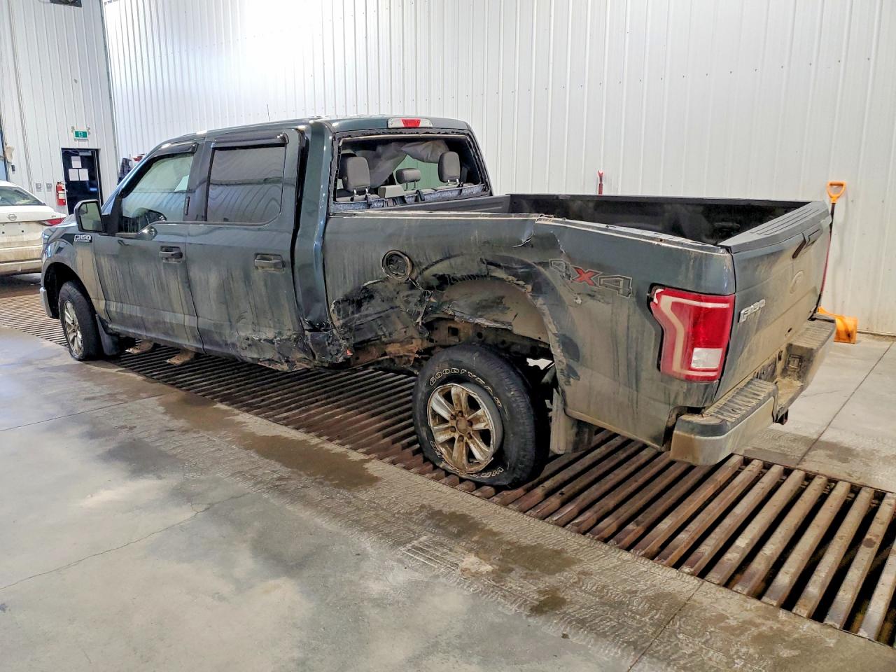 2015 Ford F150 Supercrew Green vin: 1FTFW1EF0FFC41834