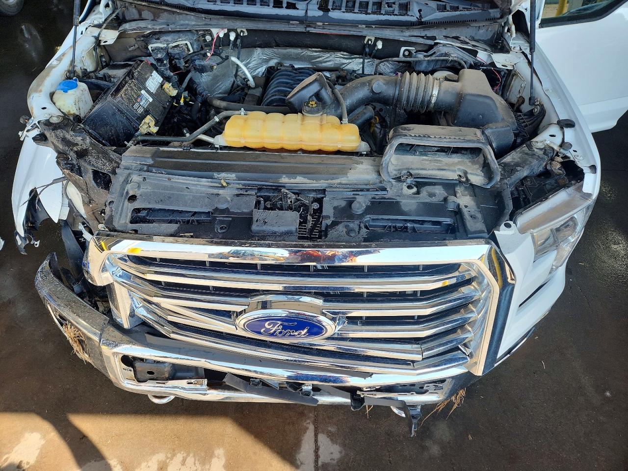 2015 Ford F150 Supercrew White vin: 1FTFW1EF0FFC79936