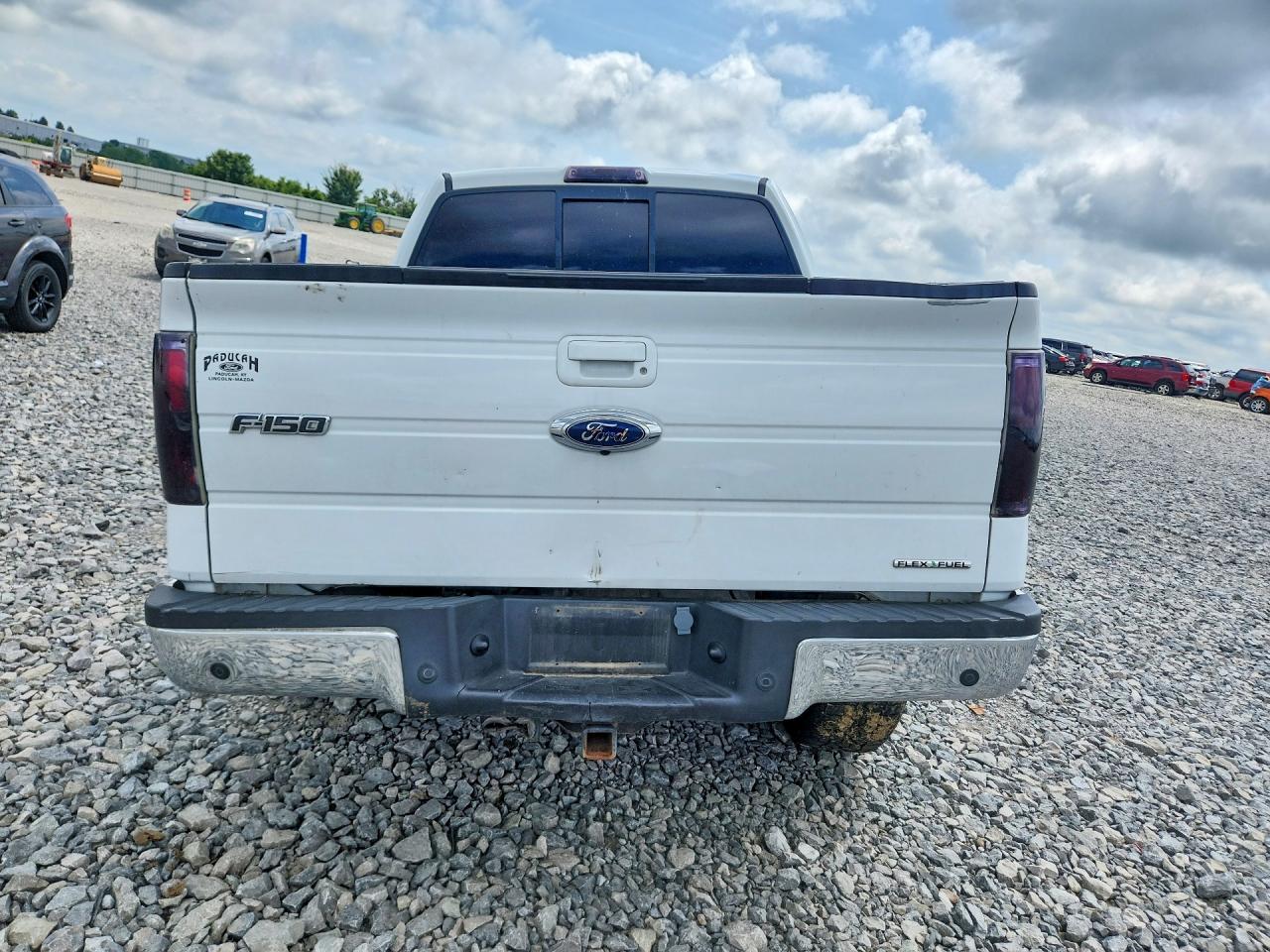 2011 Ford F-150 White vin: 1FTFW1EF1BFA69176