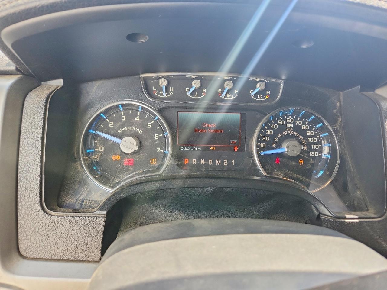 2011 Ford F-150 White vin: 1FTFW1EF1BFA69176