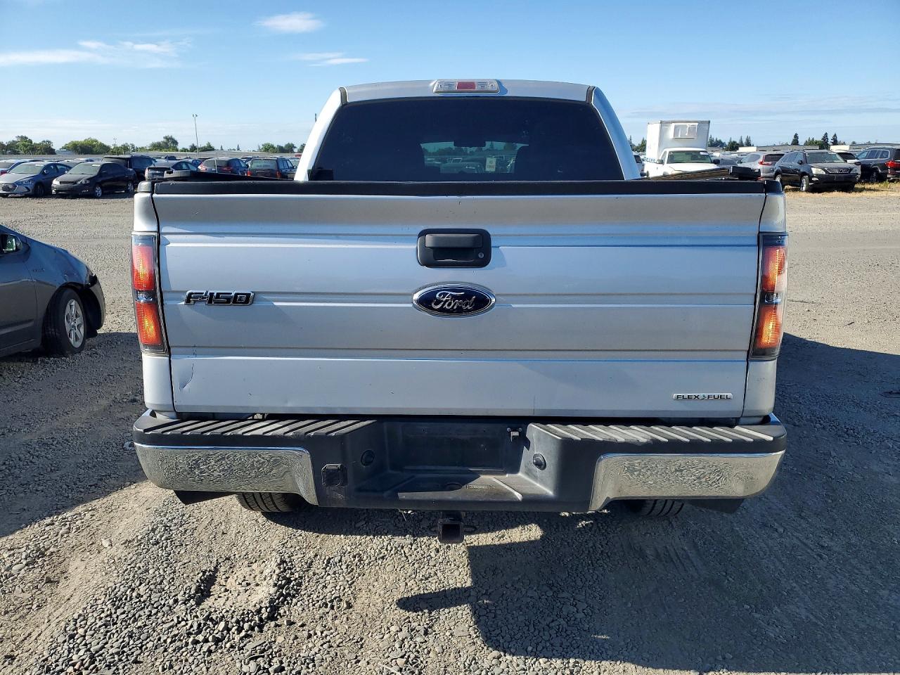 2011 Ford F150 Supercrew Silver vin: 1FTFW1EF1BKD21824
