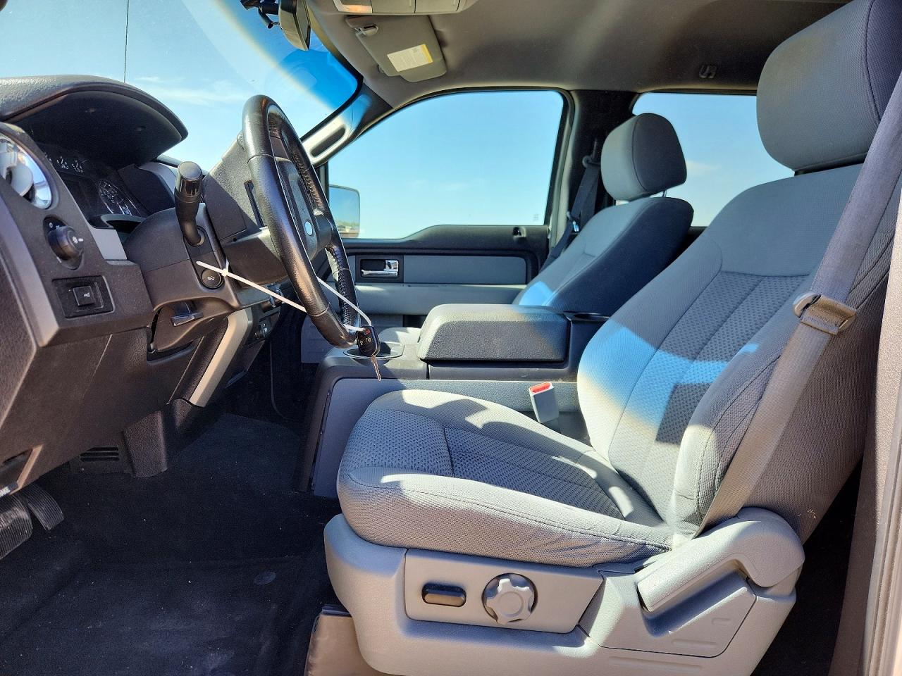 2012 Ford F150 Supercrew Silver vin: 1FTFW1EF1CKD94404