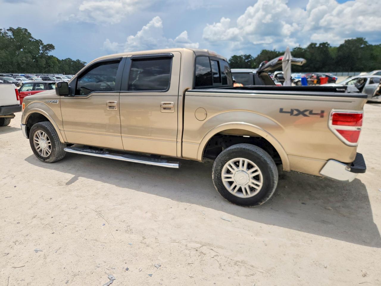 2013 Ford F150 Supercrew Gold vin: 1FTFW1EF1DFA58360