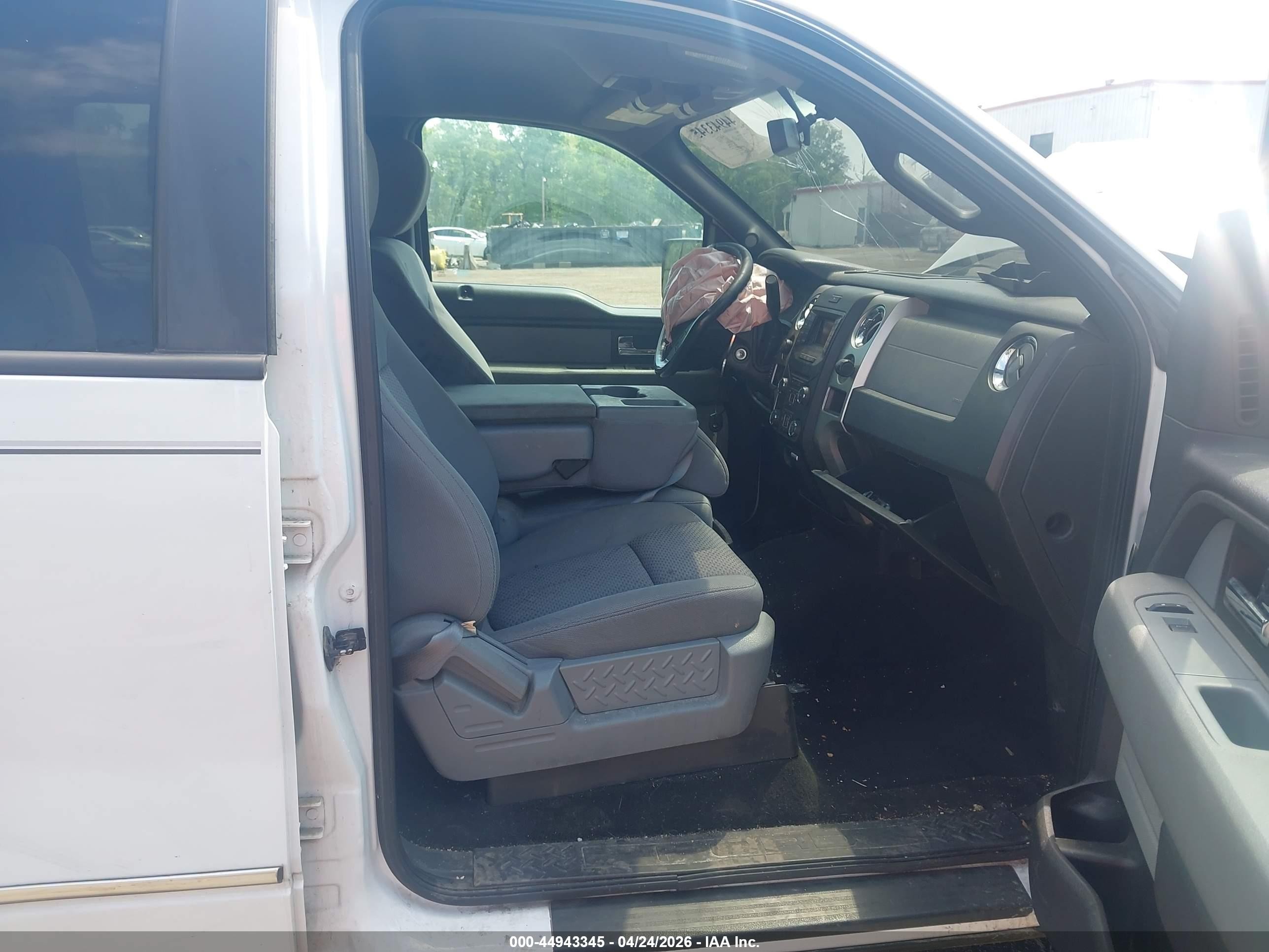 2013 Ford F-150 Xlt White vin: 1FTFW1EF1DFD27618