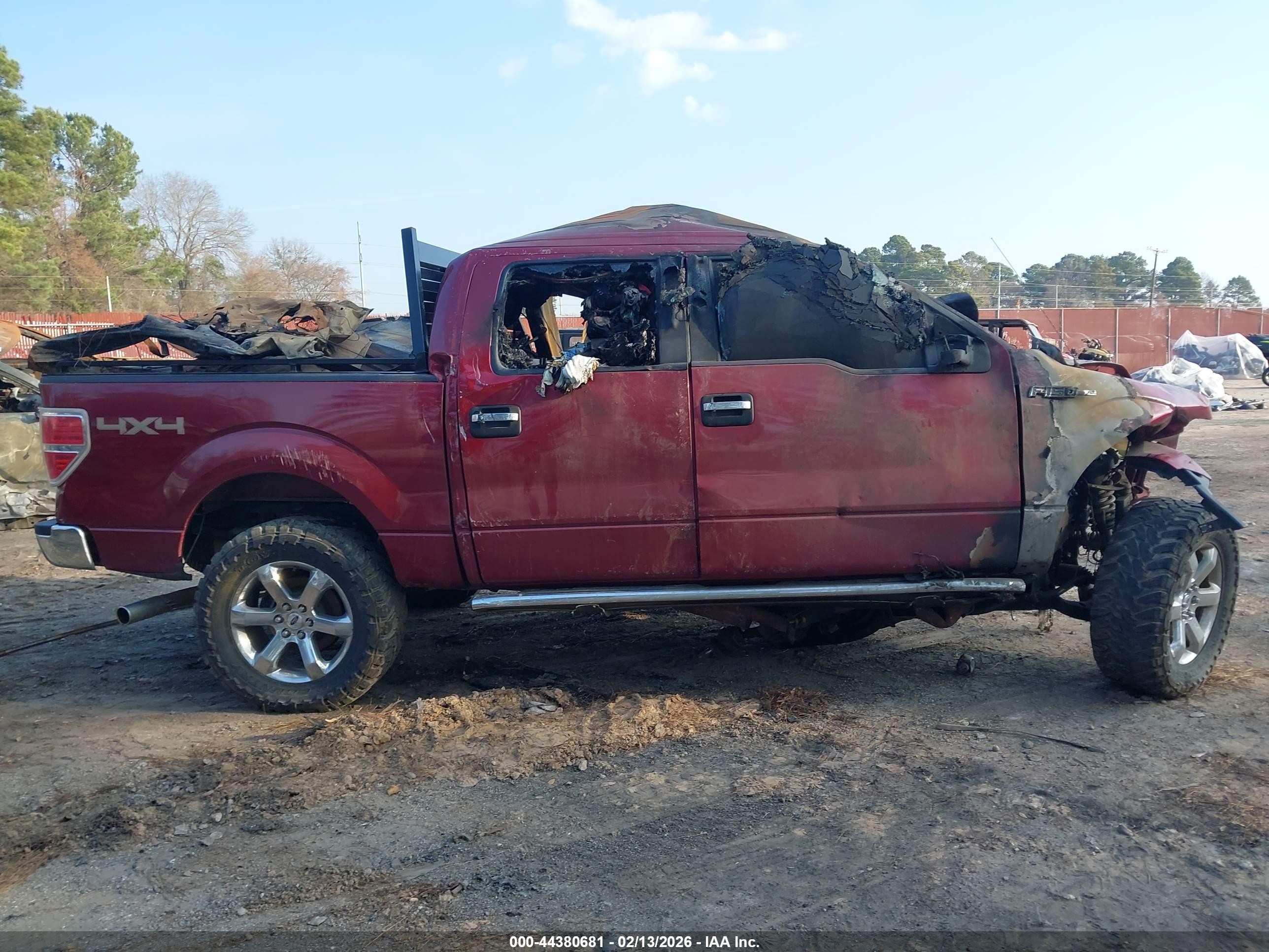 2013 Ford F-150 Xlt Red vin: 1FTFW1EF1DFD53040