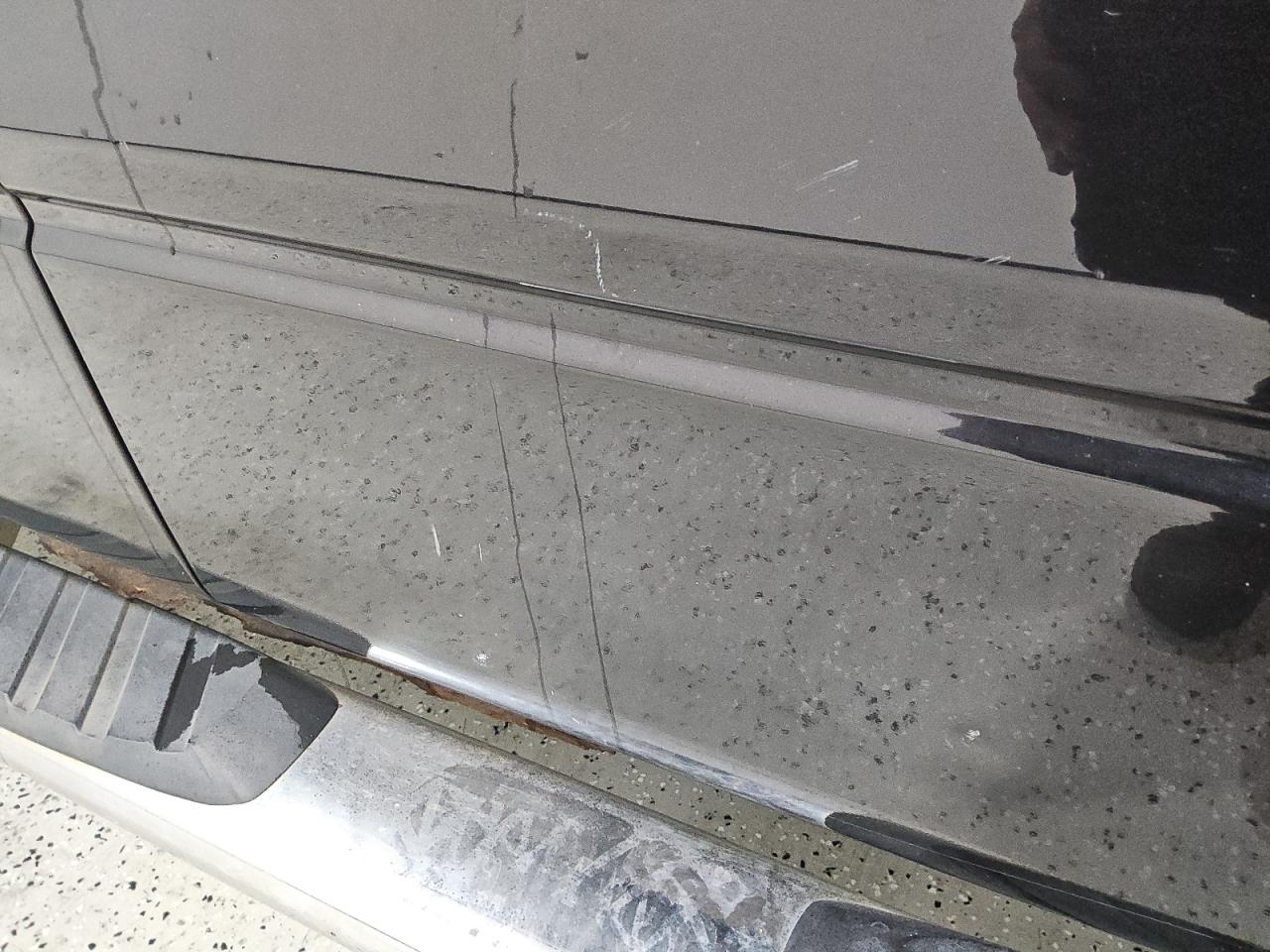 2014 Ford F150 Supercrew Black vin: 1FTFW1EF1EFA47392 Damage: Right Front Door, Heavy Scratch, > 12 Inches