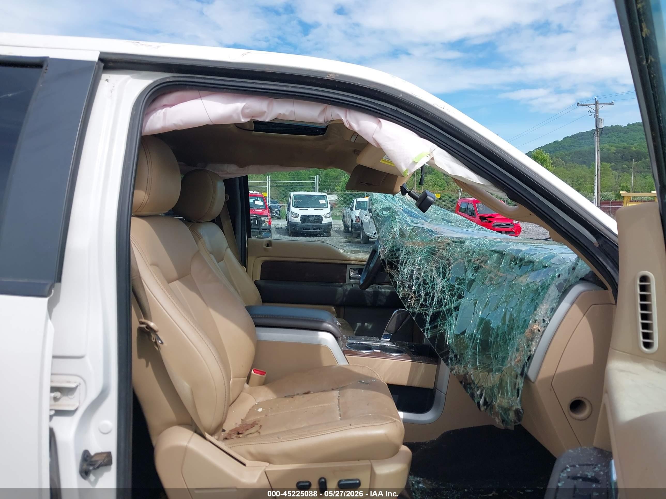 2014 Ford F-150 Lariat Белый vin: 1FTFW1EF1EFA89237
