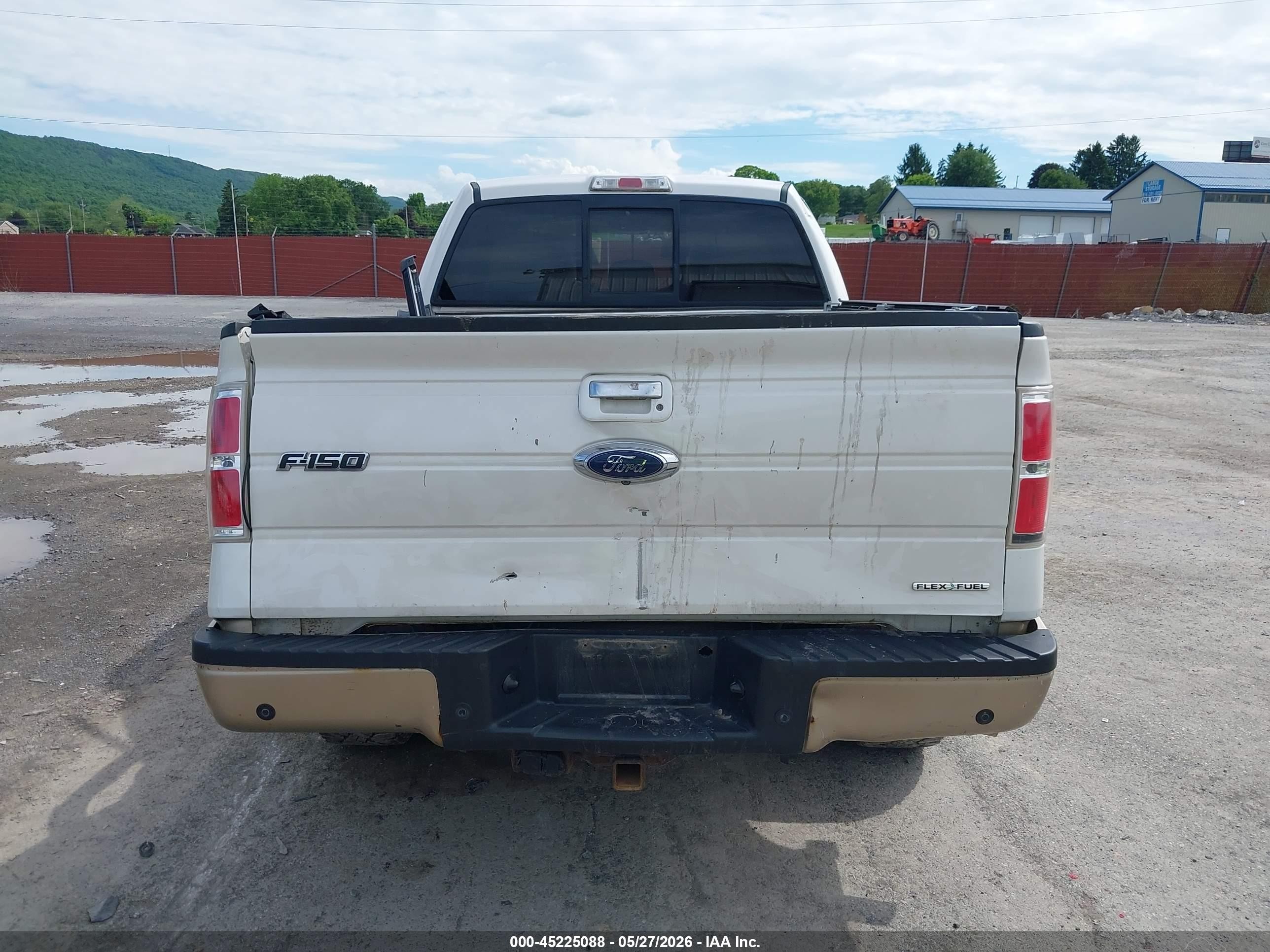 2014 Ford F-150 Lariat Белый vin: 1FTFW1EF1EFA89237