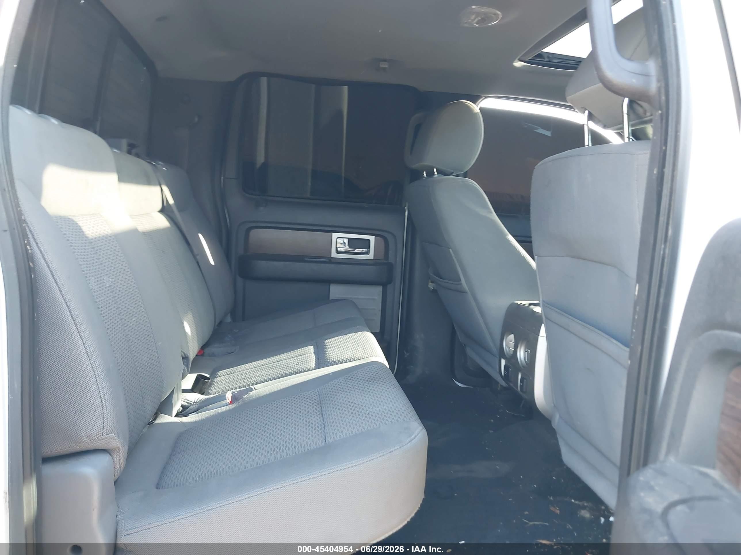 2014 Ford F-150 Lariat White vin: 1FTFW1EF1EFC46152