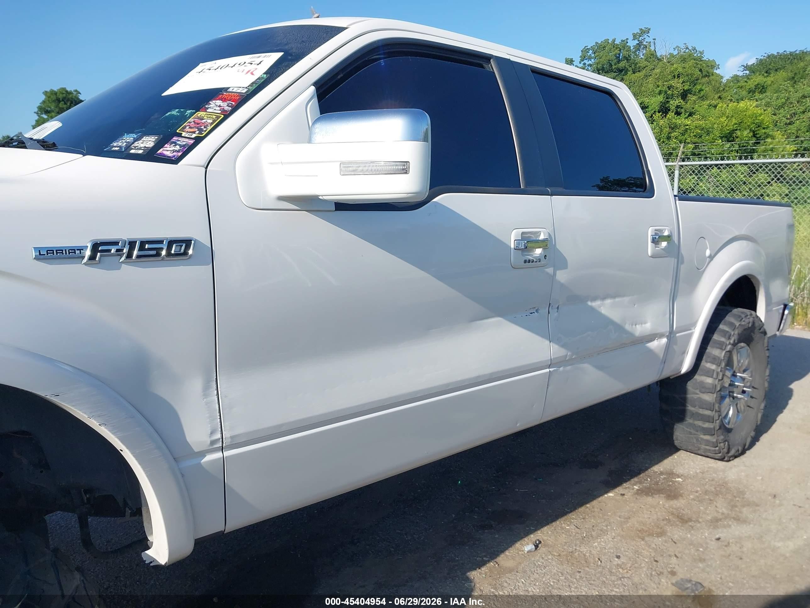 2014 Ford F-150 Lariat White vin: 1FTFW1EF1EFC46152