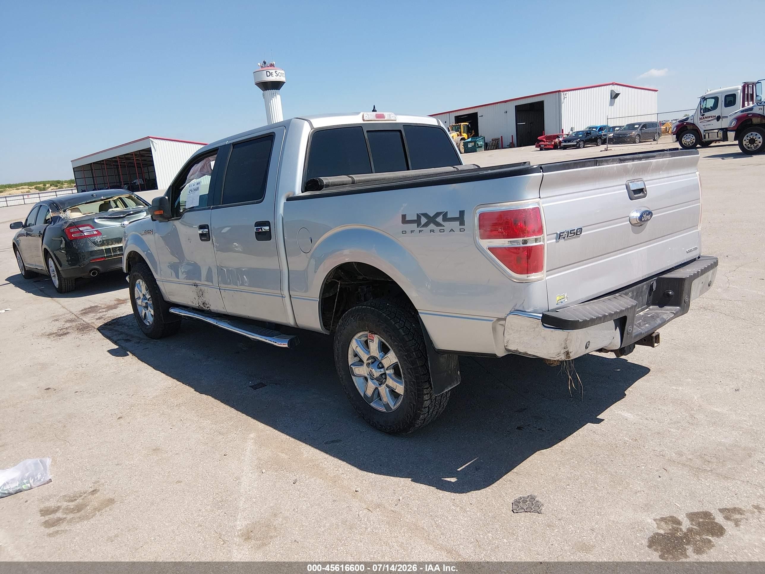 2014 Ford F-150 Xlt Silver vin: 1FTFW1EF1EFC74307