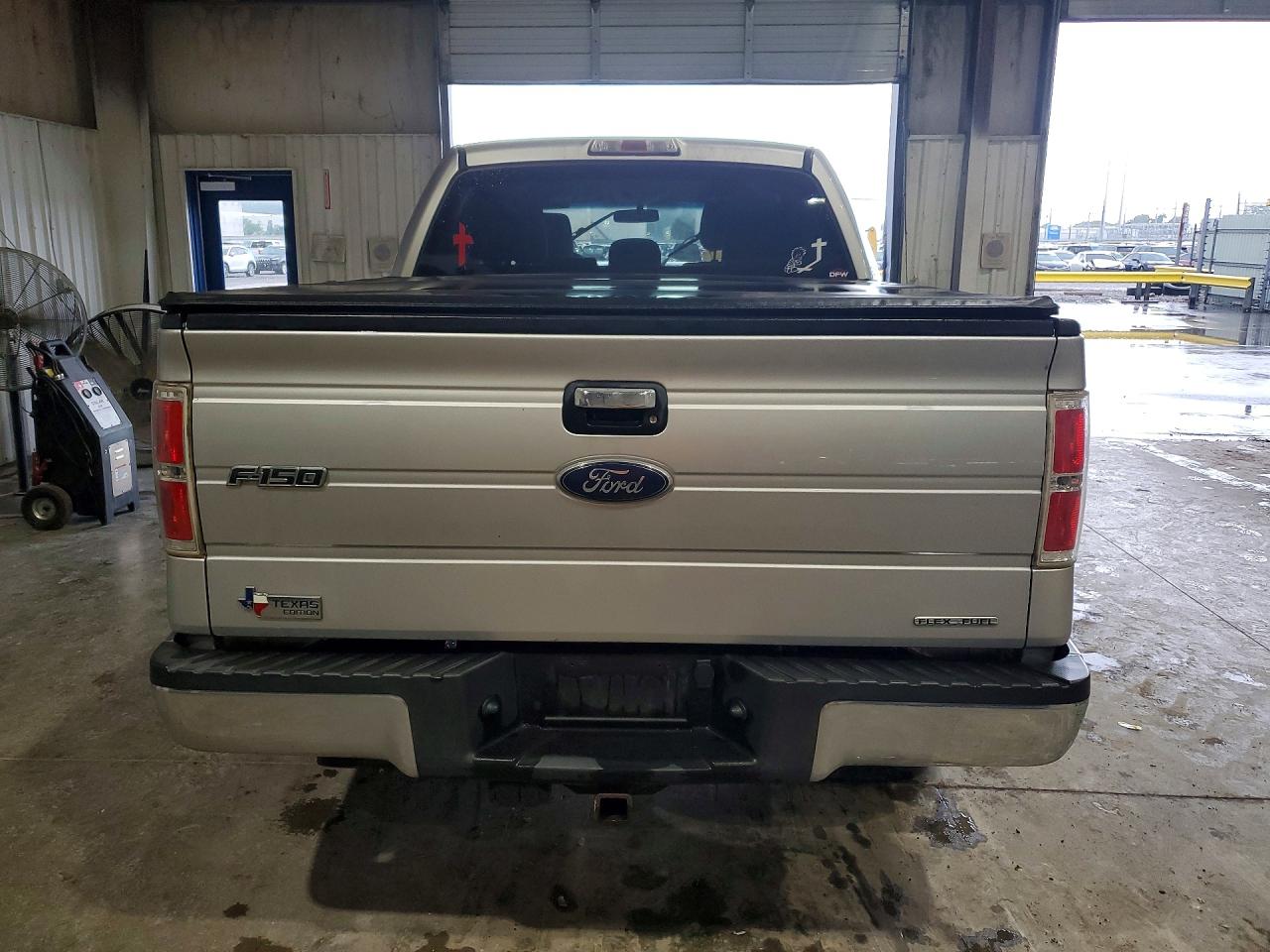 2014 Ford F150 Supercrew Silver vin: 1FTFW1EF1EKD37154
