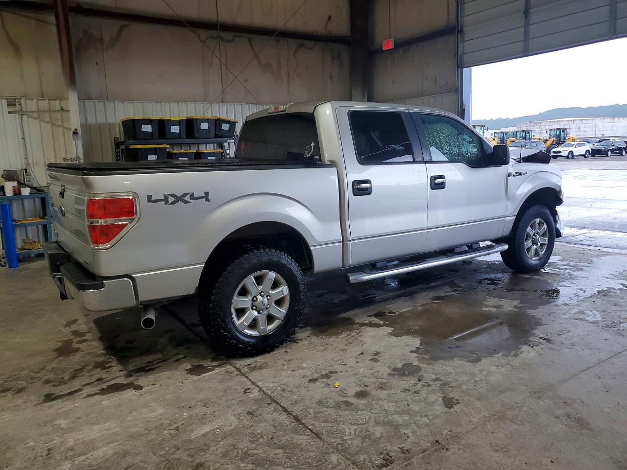 2014 Ford F150 Supercrew Silver vin: 1FTFW1EF1EKD37154