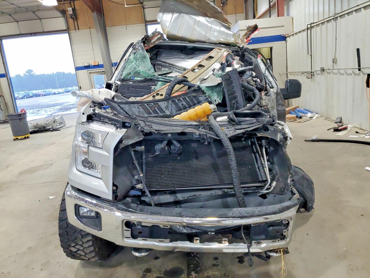 2015 Ford F150 Supercrew Silver vin: 1FTFW1EF1FFB64102