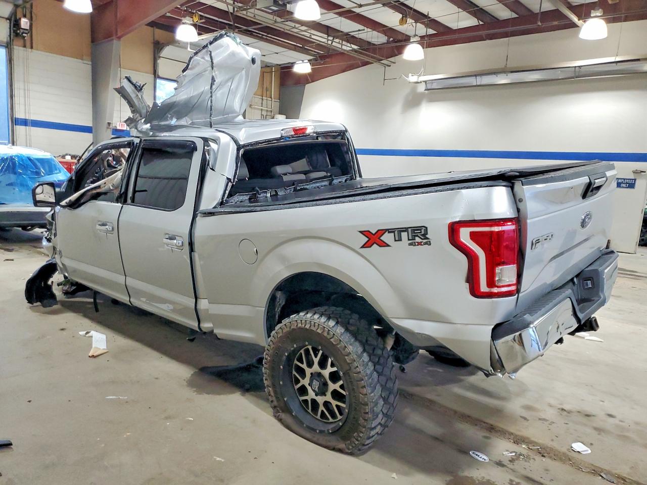 2015 Ford F150 Supercrew Silver vin: 1FTFW1EF1FFB64102