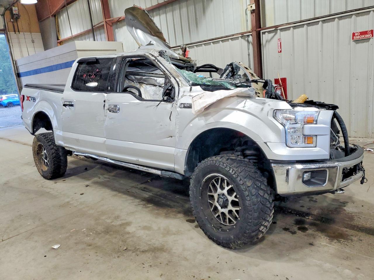 2015 Ford F150 Supercrew Silver vin: 1FTFW1EF1FFB64102