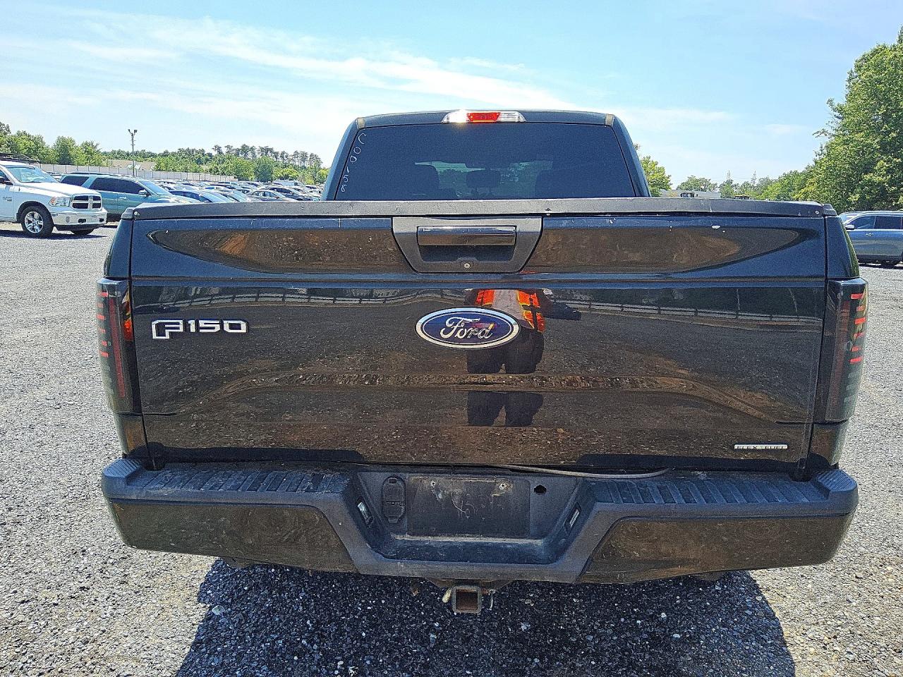 2015 Ford F150 Supercrew Black vin: 1FTFW1EF1FFC00158