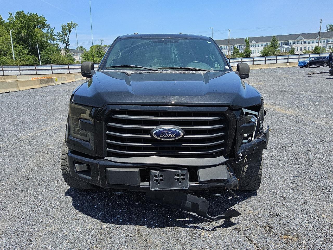 2015 Ford F150 Supercrew Black vin: 1FTFW1EF1FFC00158 Damage: Left Head Lamp, Broken, Replacement Required