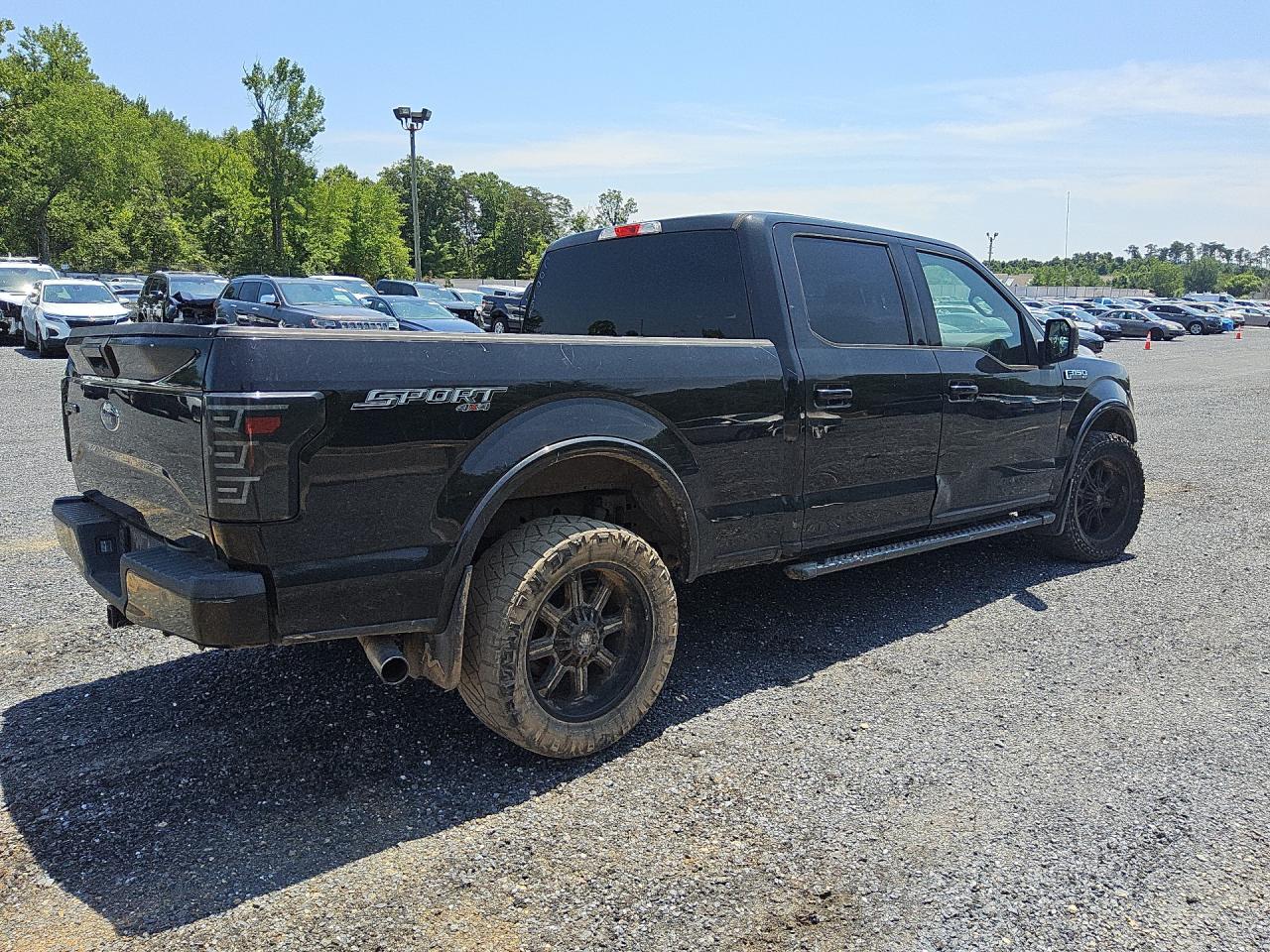 2015 Ford F150 Supercrew Black vin: 1FTFW1EF1FFC00158 Damage: Right Rear Door, Multiple Scratches Heavy, 5