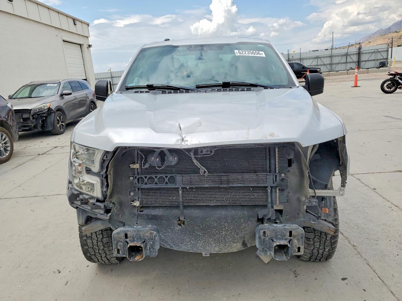 2016 Ford F150 Supercrew Серебряный vin: 1FTFW1EF1GKF50009