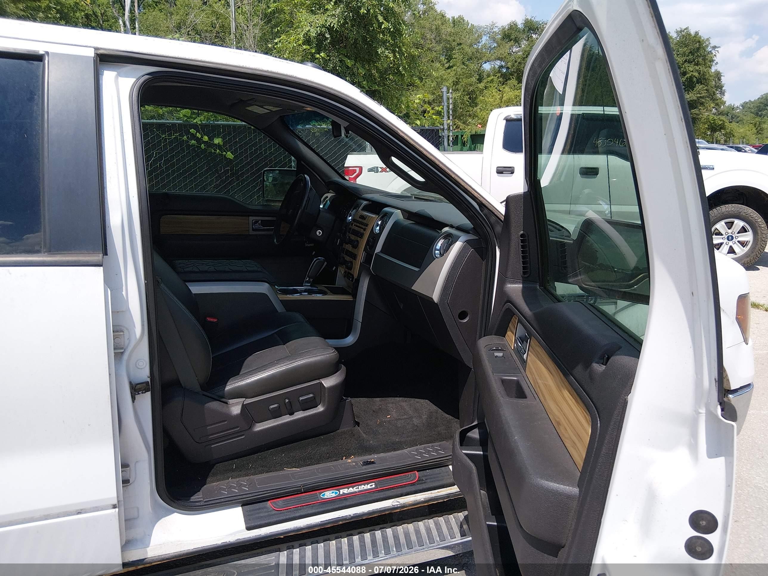 2011 Ford F-150 Lariat White vin: 1FTFW1EF2BFC50187
