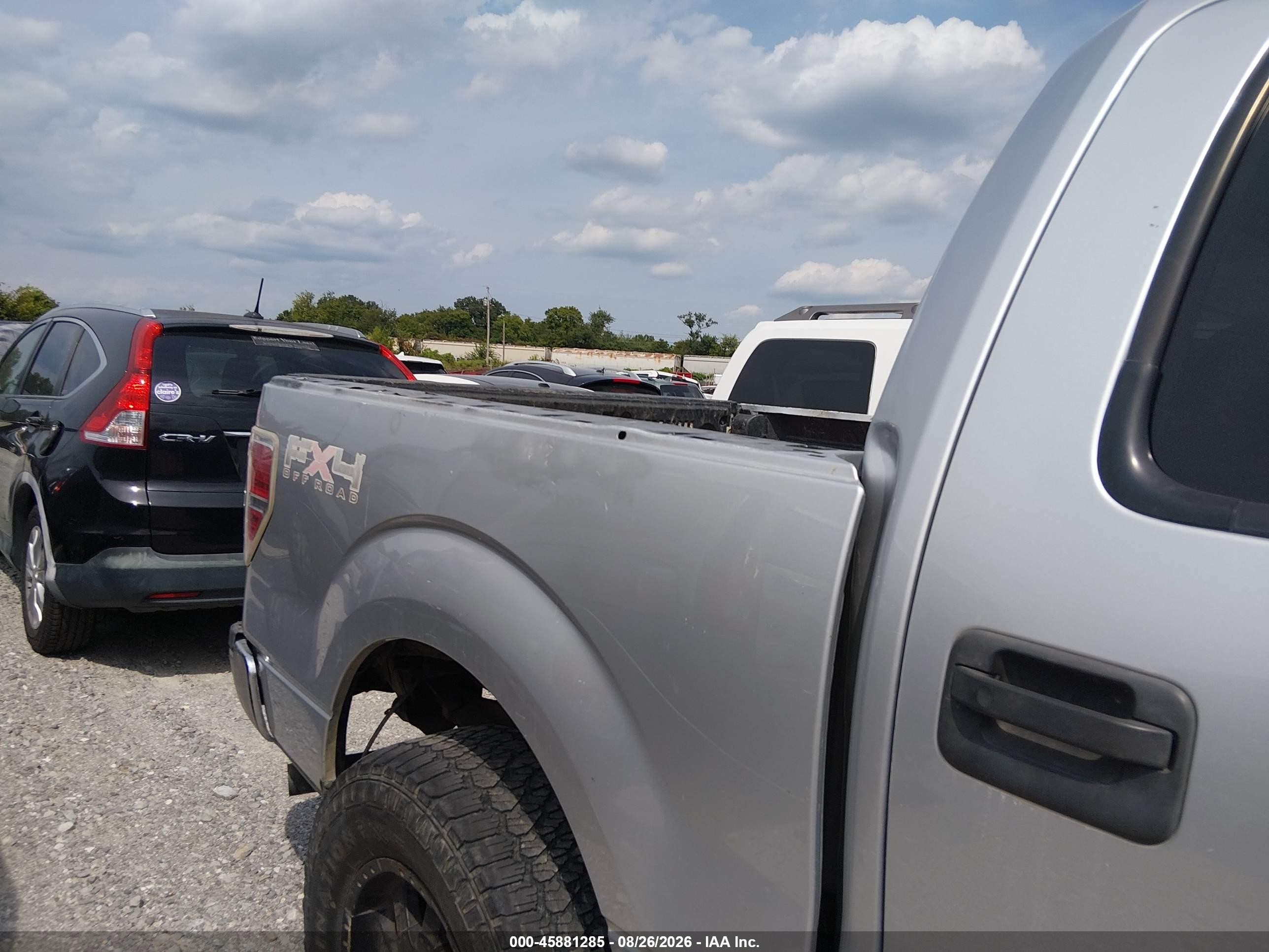 2011 Ford F-150 Xlt Silver vin: 1FTFW1EF2BFD02630