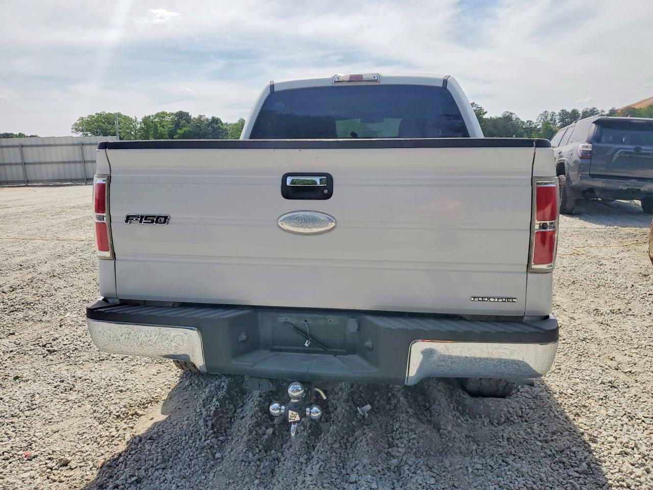 2011 Ford F150 Supercrew White vin: 1FTFW1EF2BFD21520